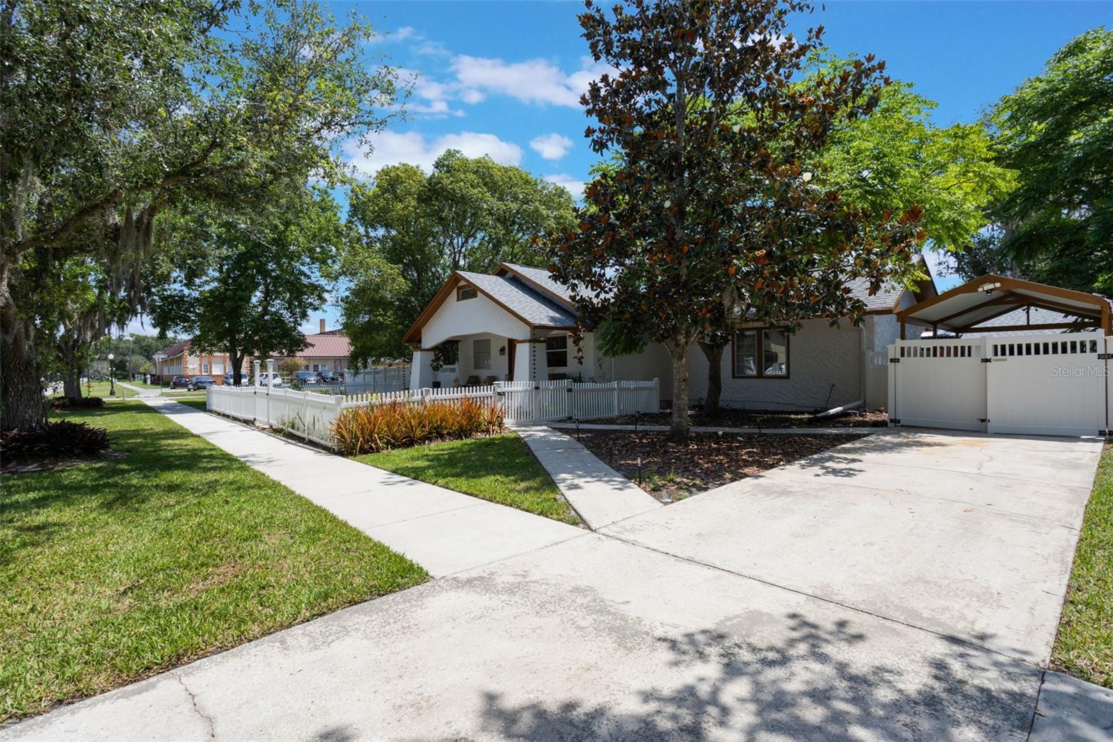 Image 6 of 63 For 1505 Magnolia Avenue
