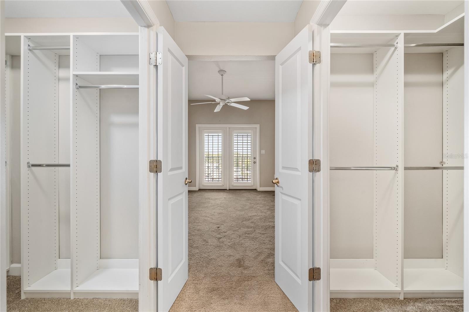 Image 17 of 47 For 2305 Edgewater Drive 1509