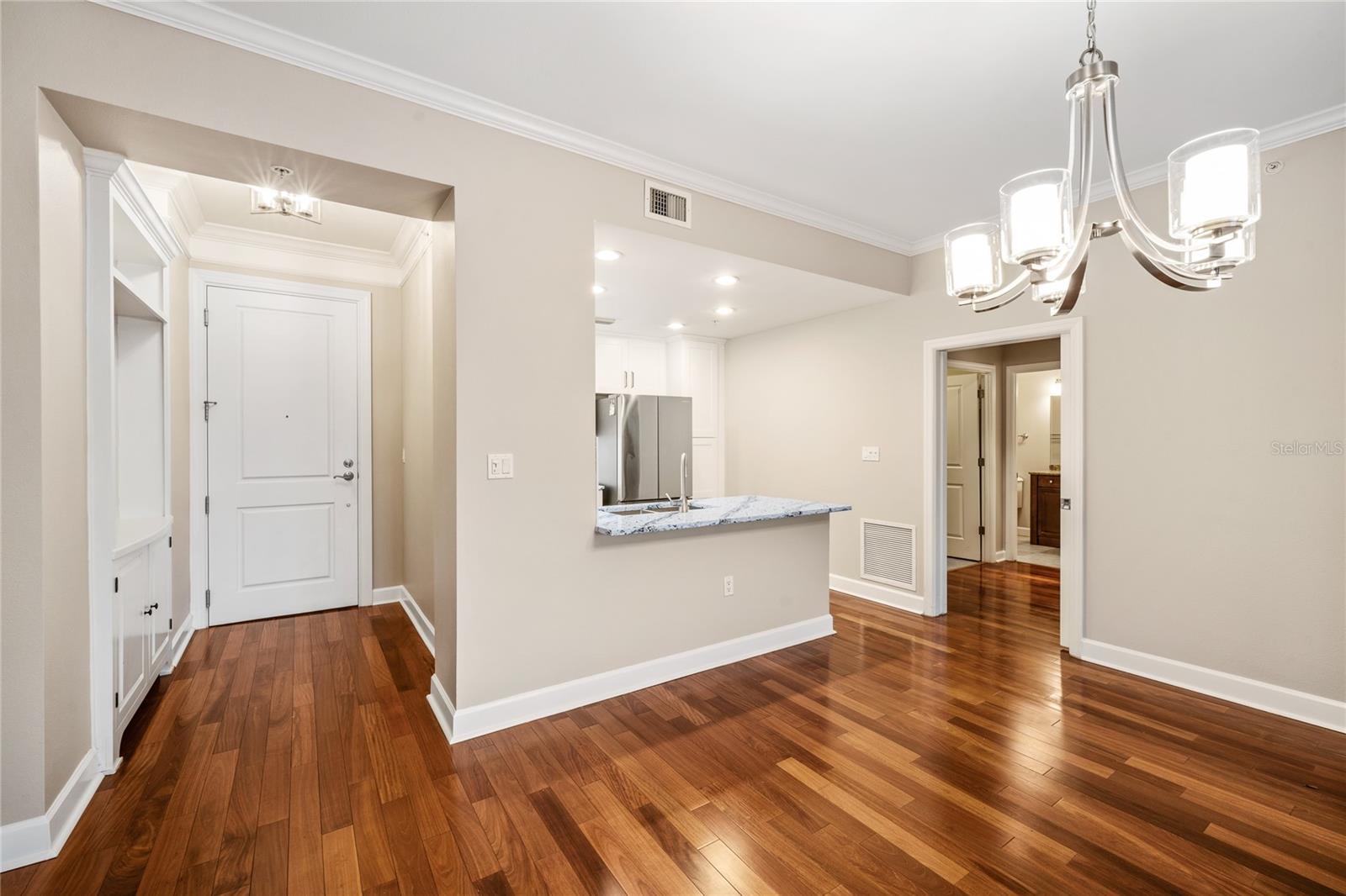 Image 3 of 47 For 2305 Edgewater Drive 1509
