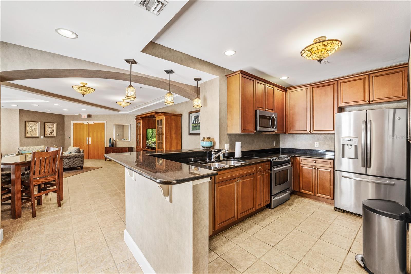 Image 32 of 47 For 2305 Edgewater Drive 1509