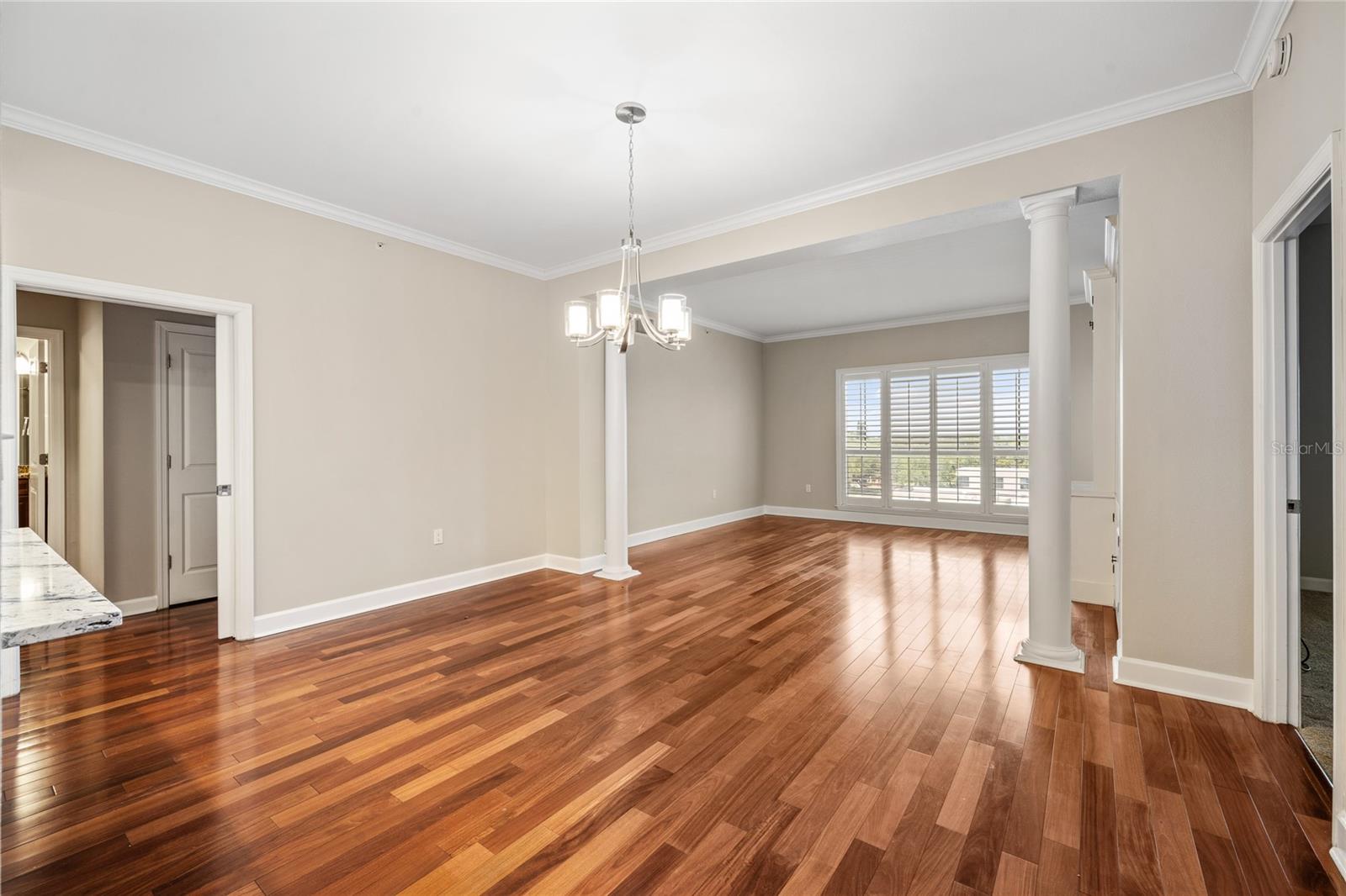 Image 4 of 47 For 2305 Edgewater Drive 1509
