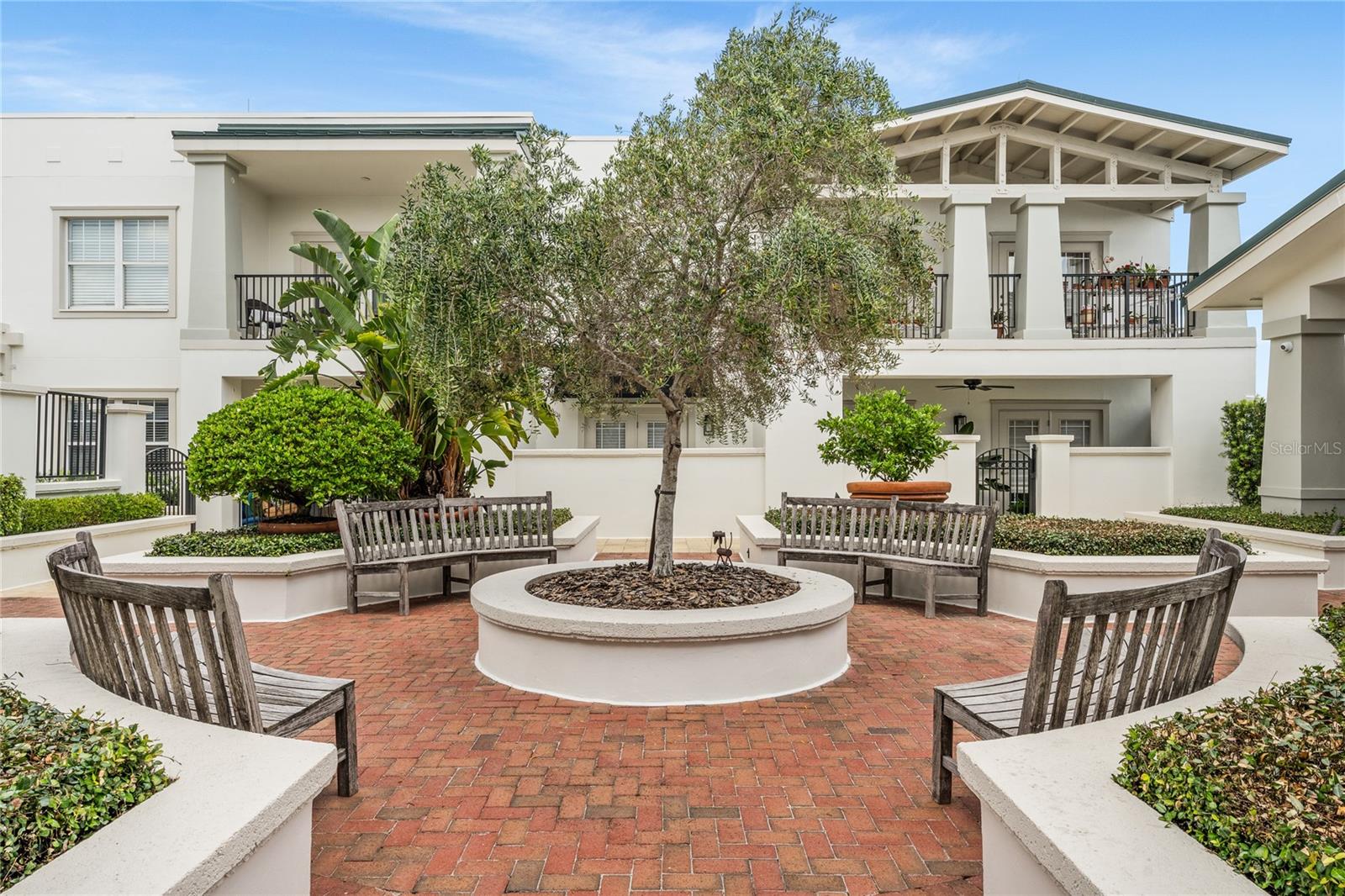 Image 43 of 47 For 2305 Edgewater Drive 1509