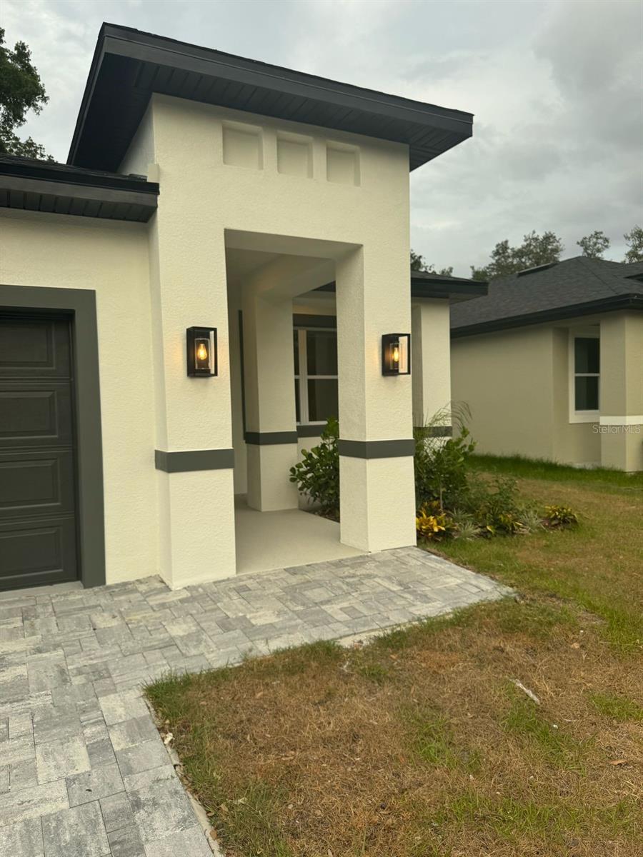 Image 2 of 17 For 317 Mandrake Street