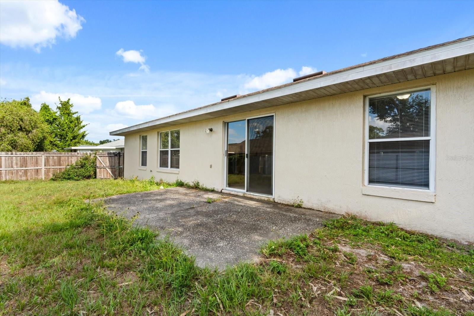 Image 18 of 24 For 831 Lindley Boulevard