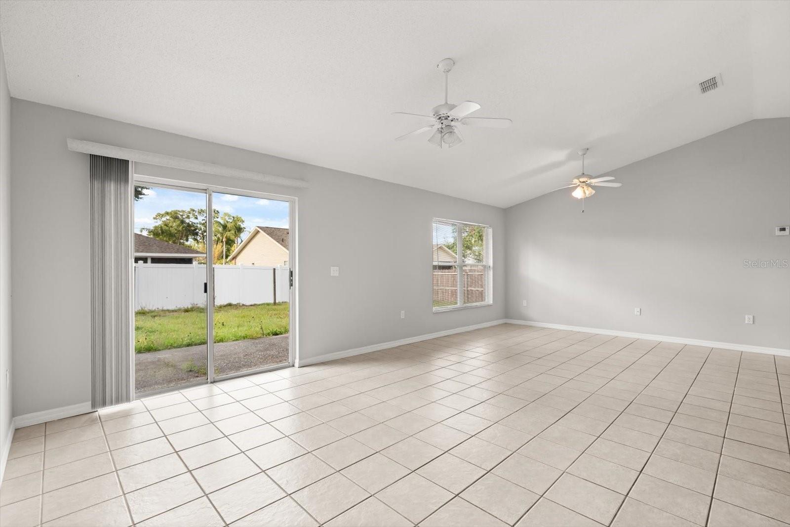 Image 3 of 24 For 831 Lindley Boulevard
