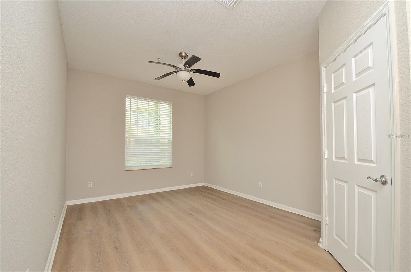 Image 10 of 18 For 6451 Old Park Lane 110