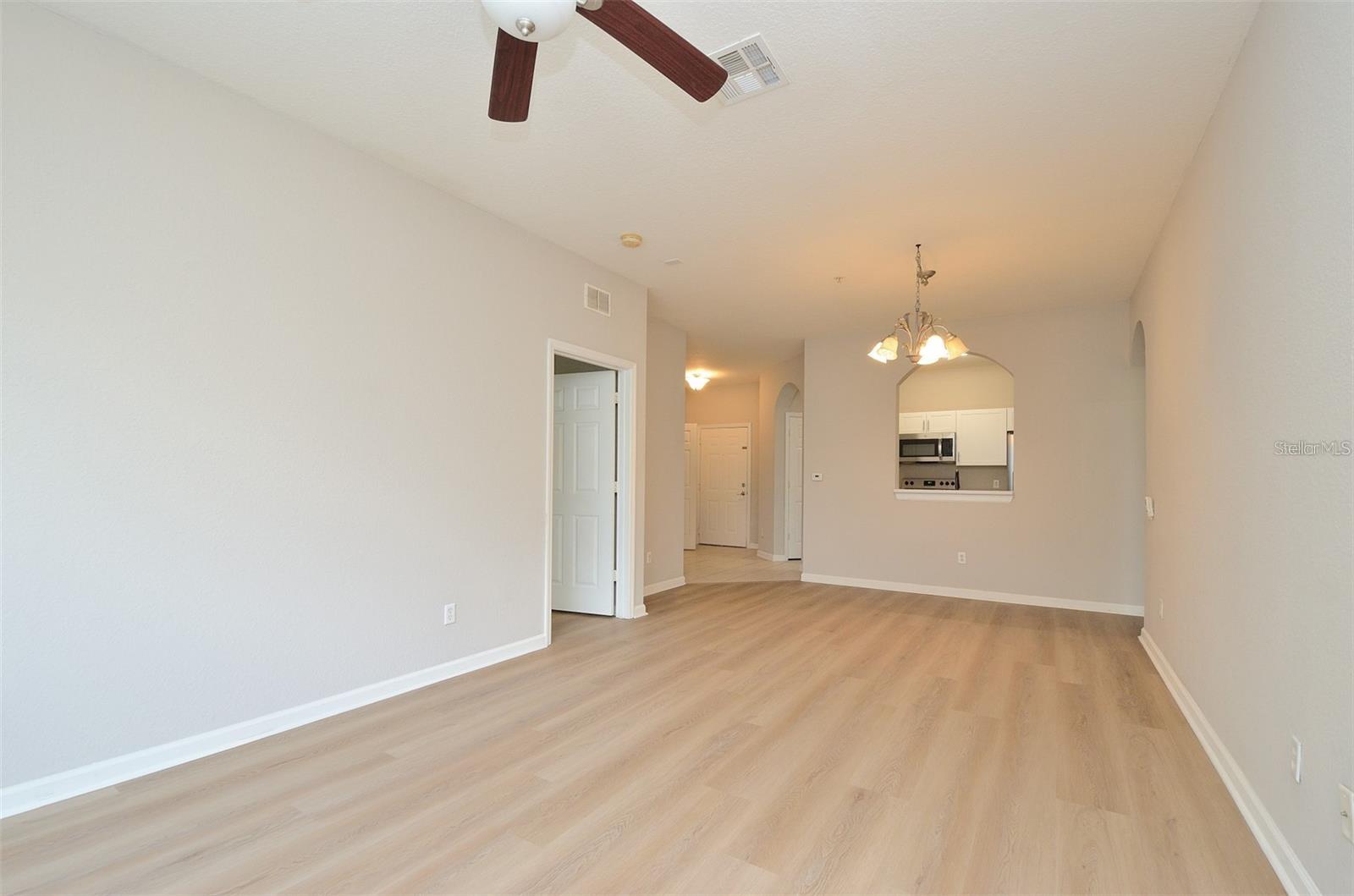 Image 5 of 18 For 6451 Old Park Lane 110