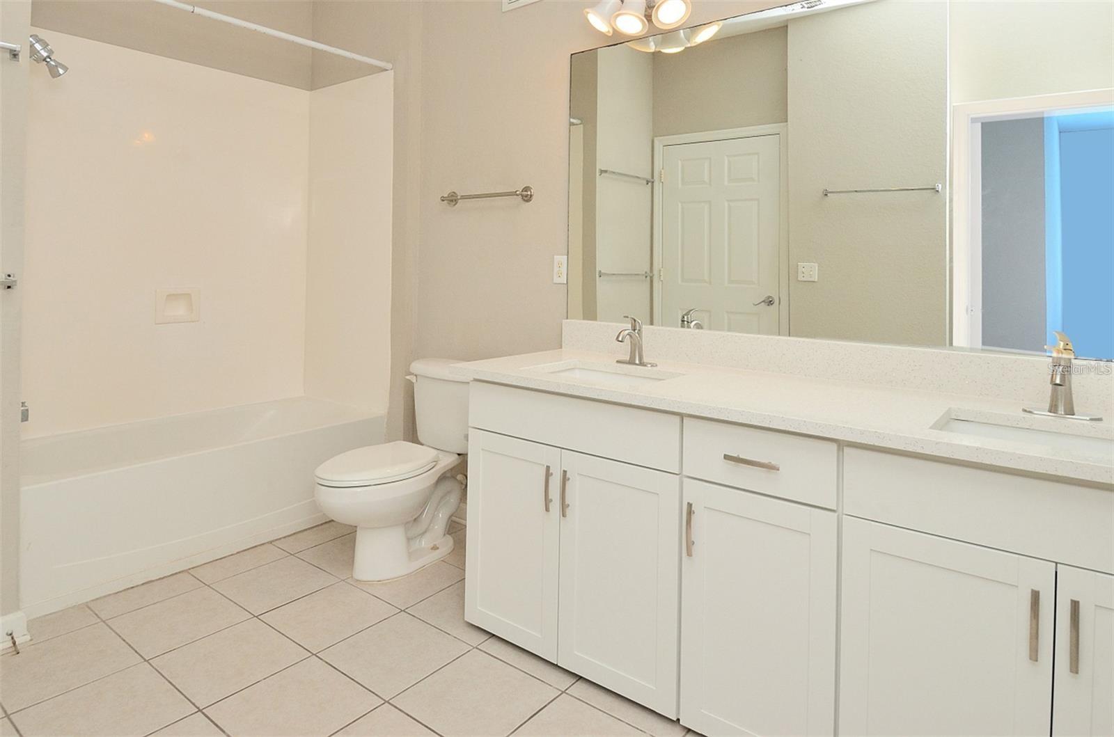Image 7 of 18 For 6451 Old Park Lane 110