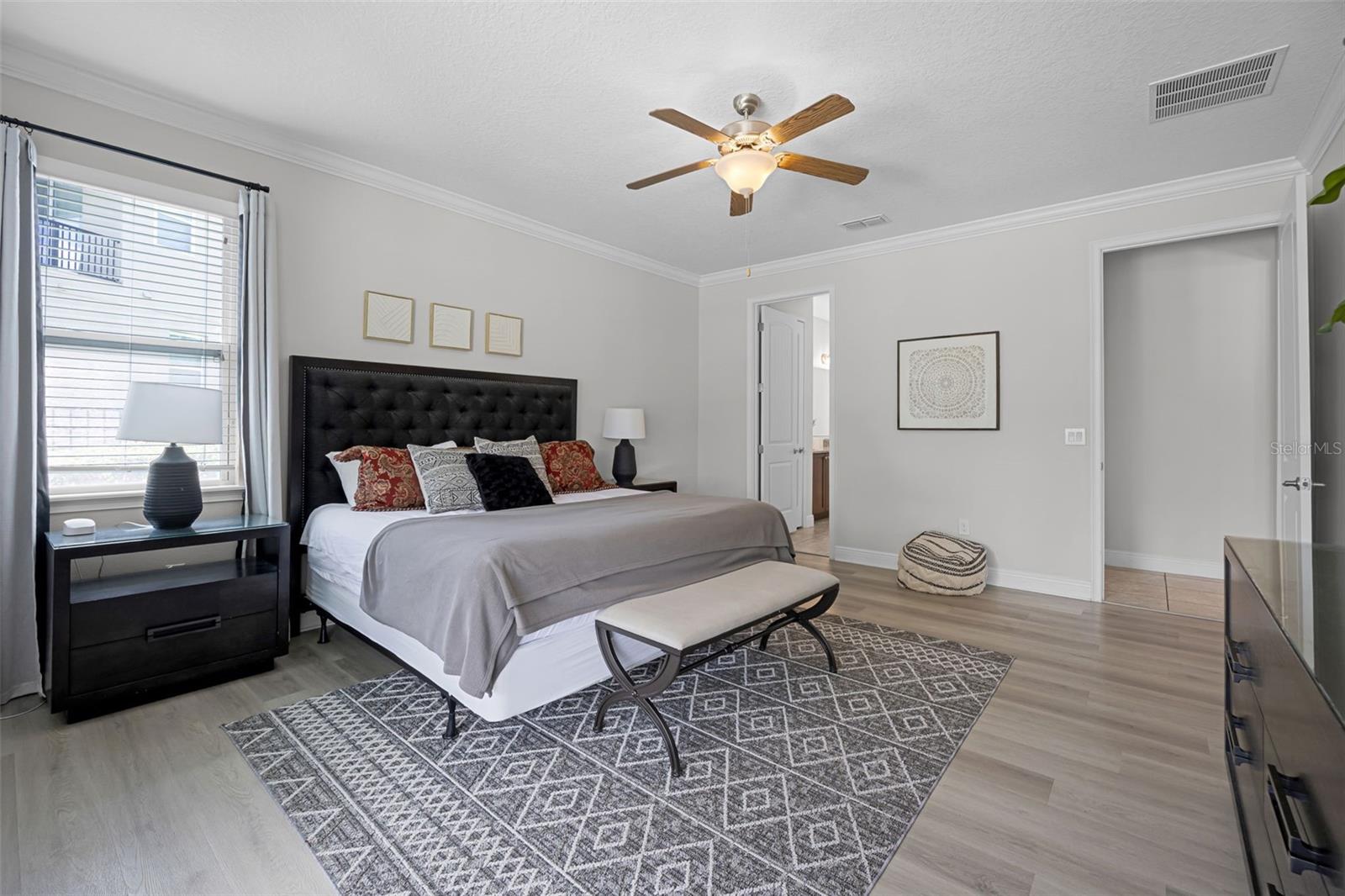 Image 15 of 71 For 7739 Graben Street