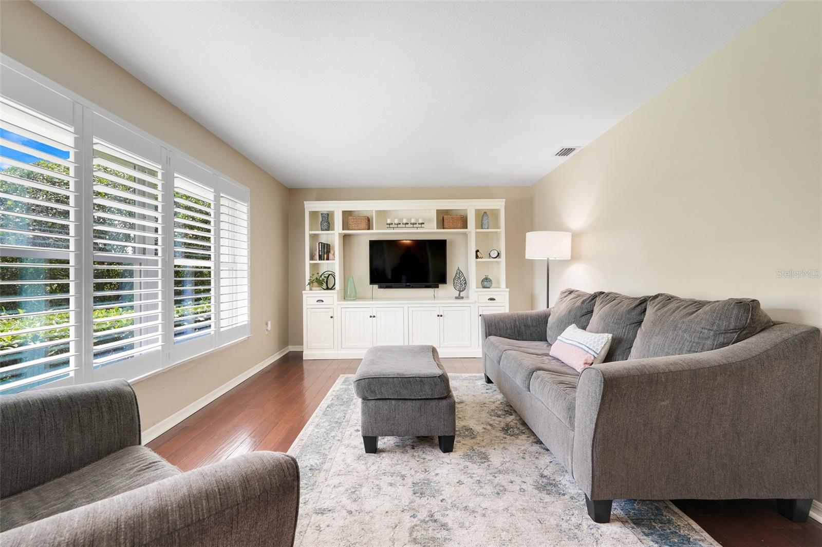 Image 10 of 50 For 7549 Lake Marsha Drive