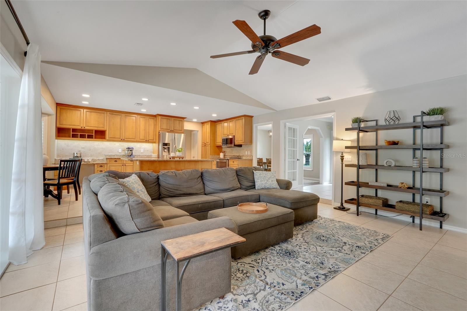 Image 17 of 50 For 7549 Lake Marsha Drive