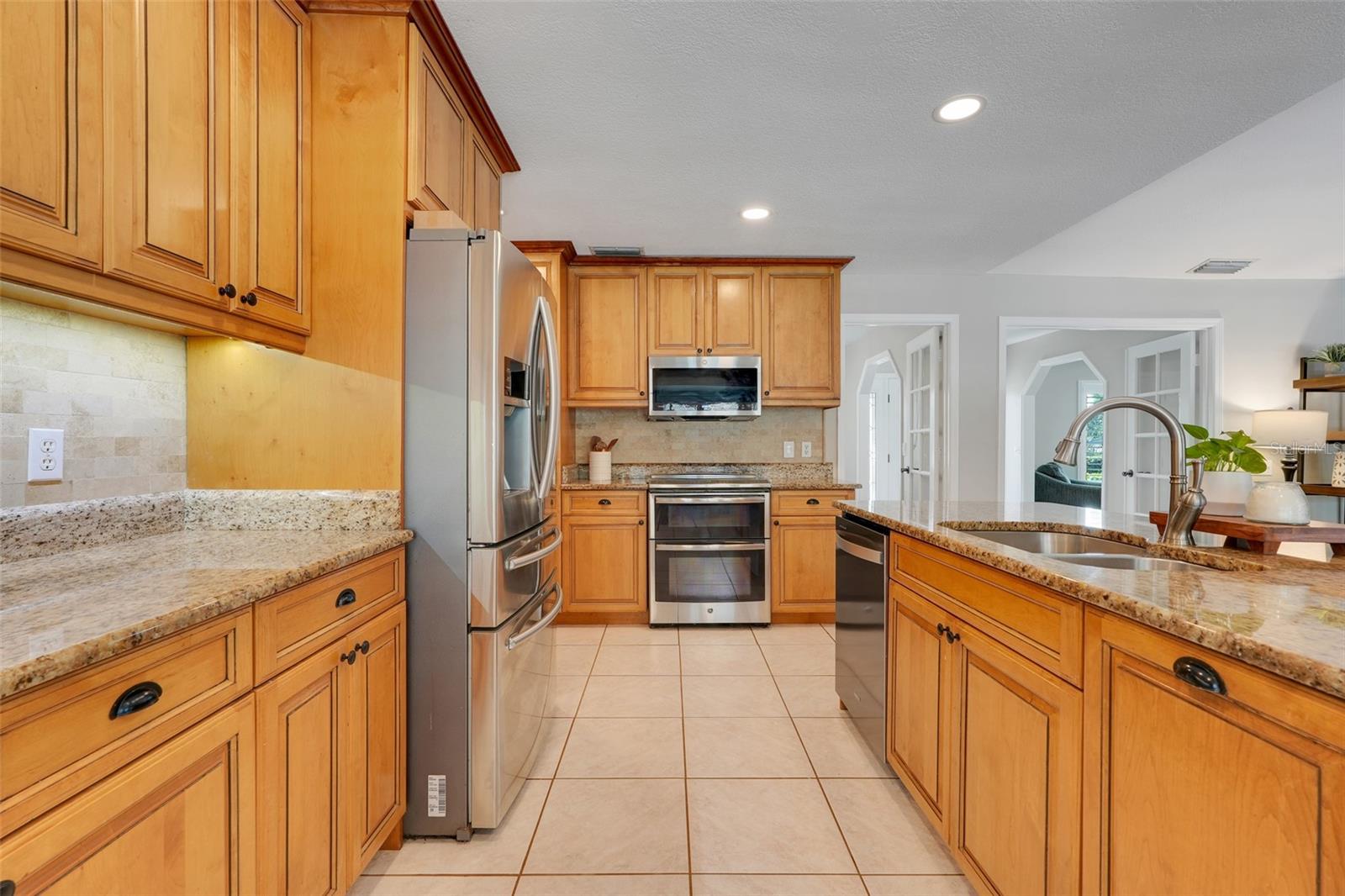 Image 21 of 50 For 7549 Lake Marsha Drive