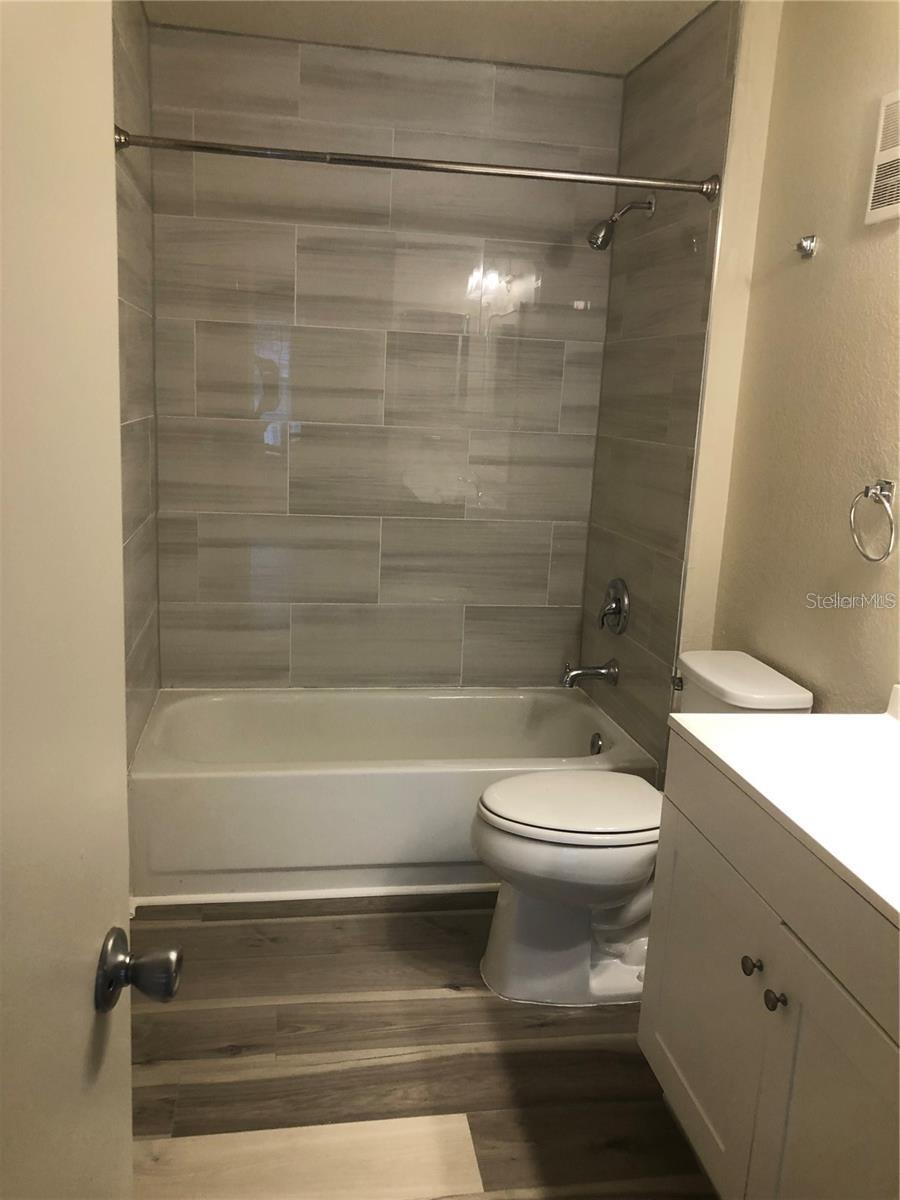 Image 10 of 15 For 7210 Westpointe Boulevard 1328