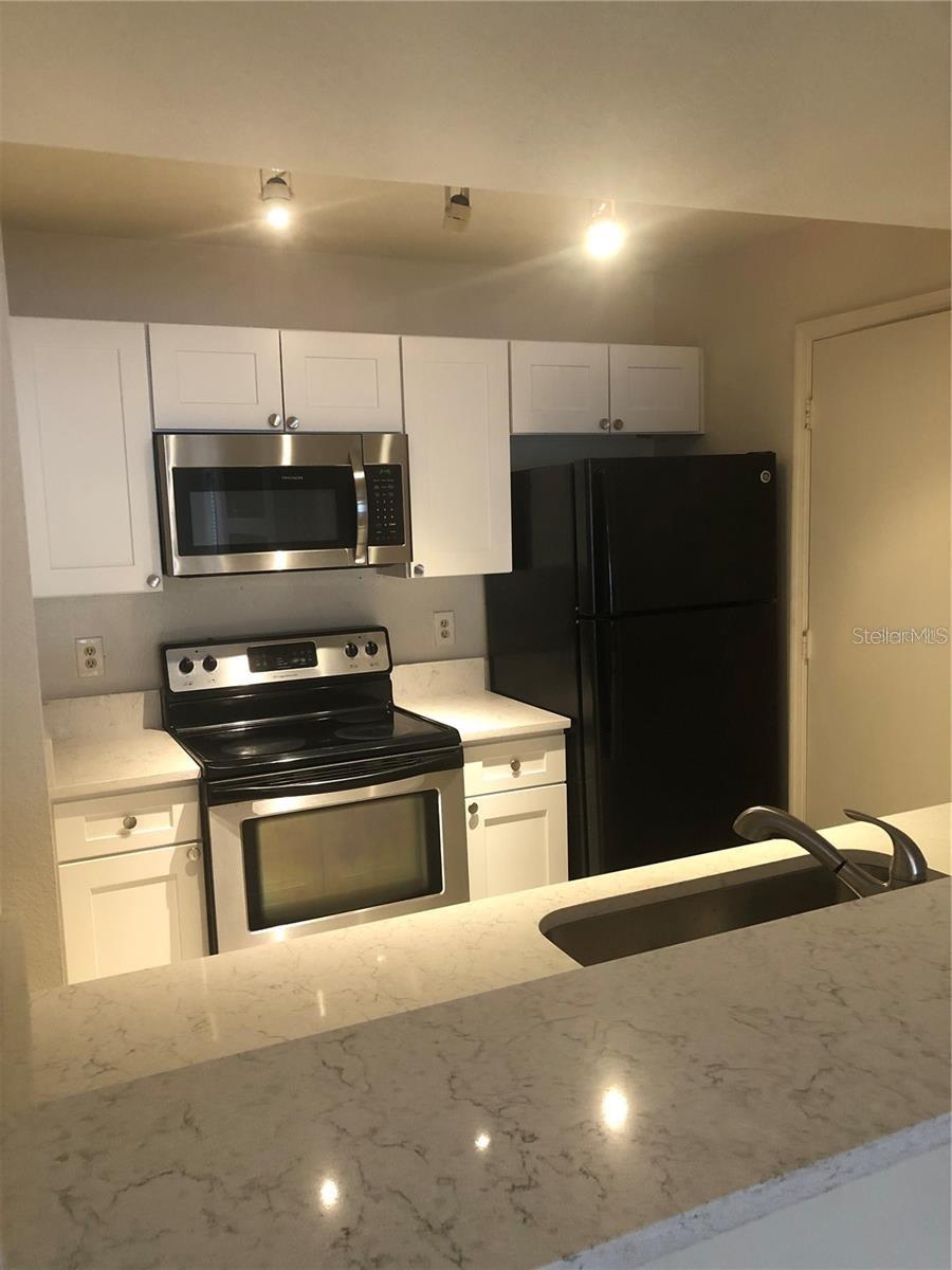Image 6 of 15 For 7210 Westpointe Boulevard 1328