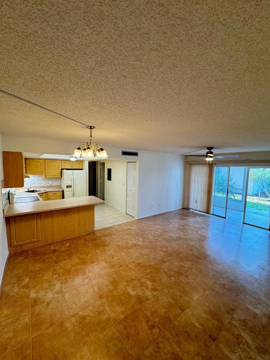 Image 13 of 68 For 21260 Brinson Avenue 109