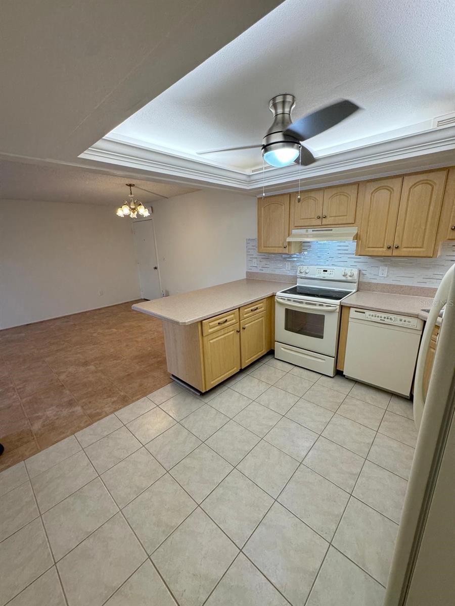 Image 21 of 68 For 21260 Brinson Avenue 109