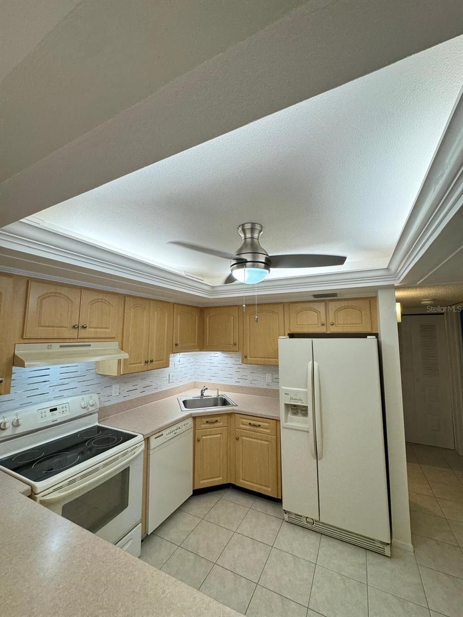 Image 22 of 68 For 21260 Brinson Avenue 109