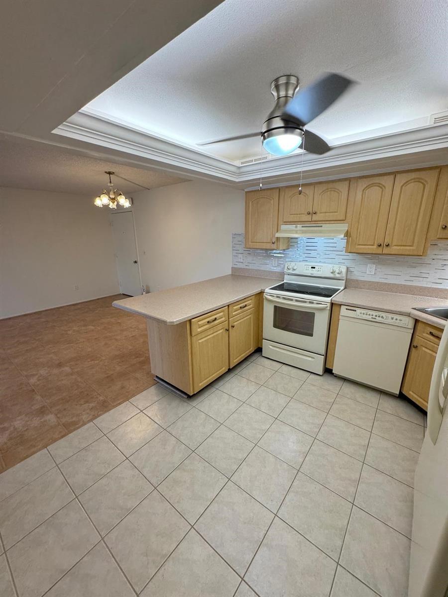 Image 24 of 68 For 21260 Brinson Avenue 109