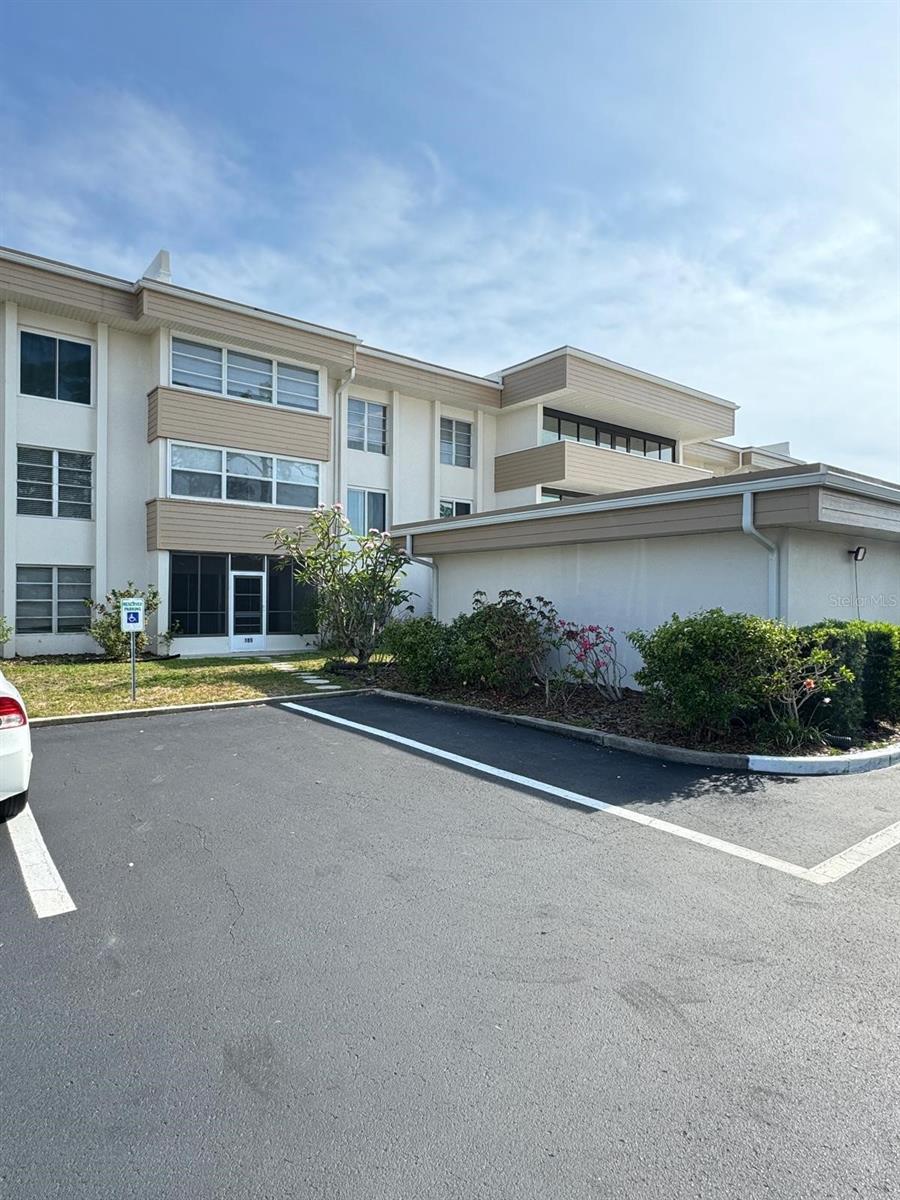 Image 5 of 68 For 21260 Brinson Avenue 109