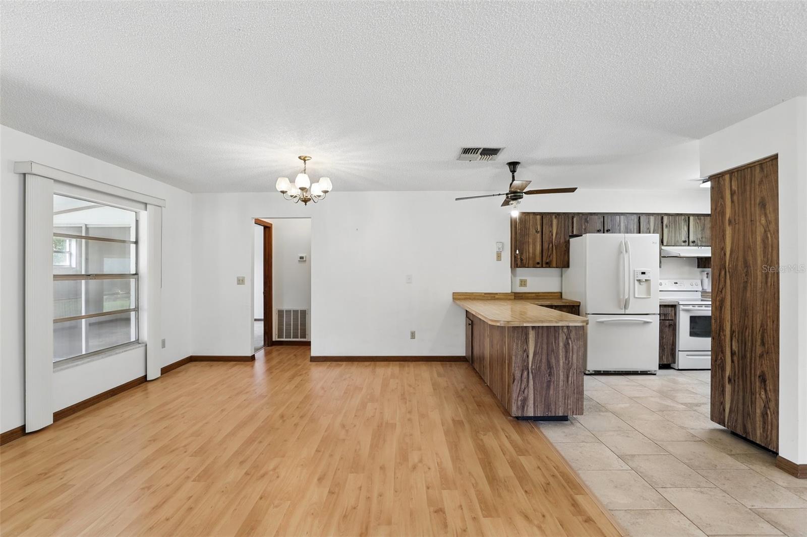 Image 10 of 32 For 2343 Greenacre Road