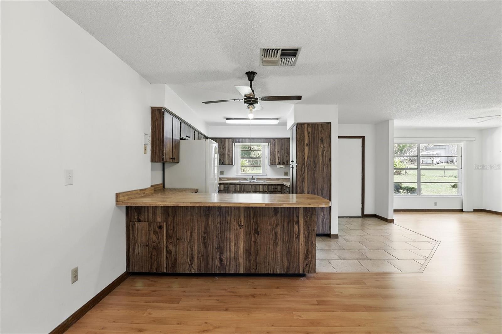Image 11 of 32 For 2343 Greenacre Road