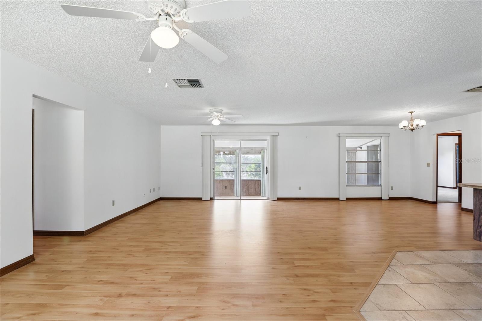 Image 5 of 32 For 2343 Greenacre Road
