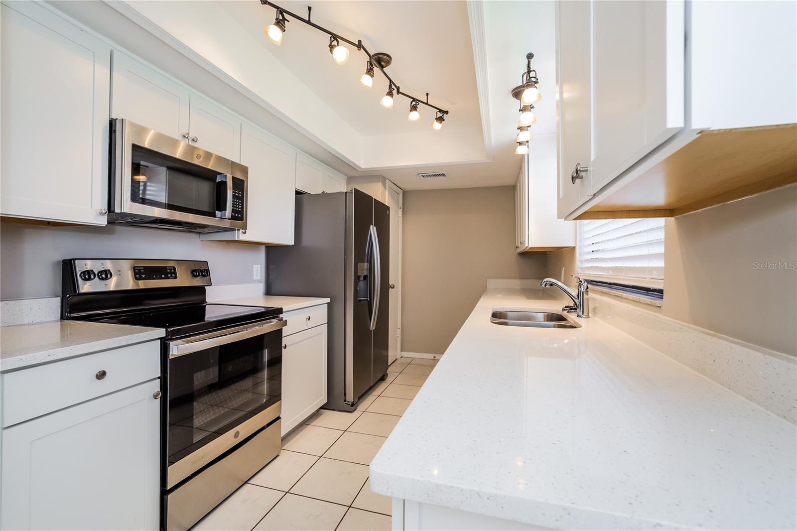 Image 6 of 16 For 1659 Sunburst Way
