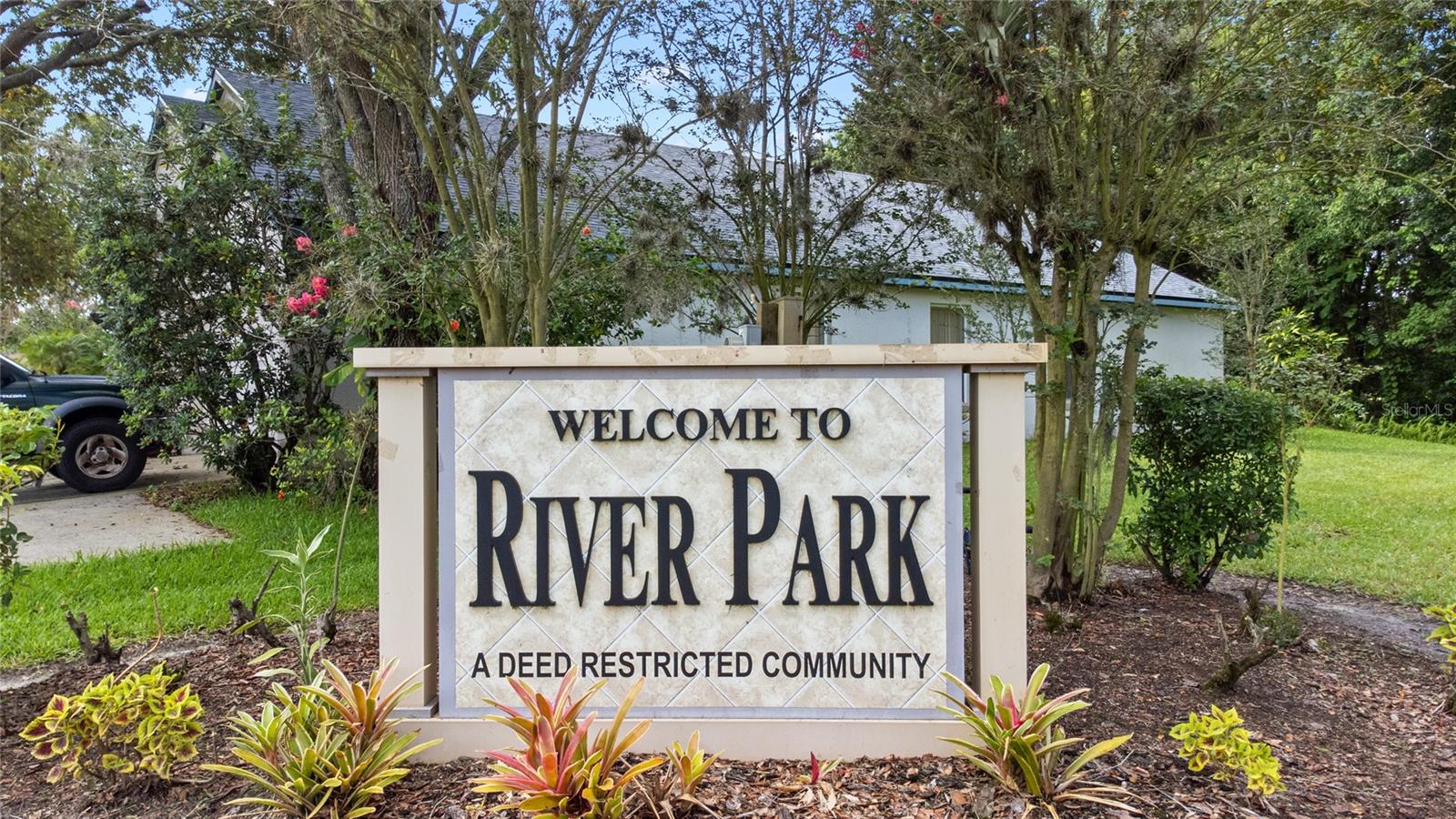 Image 3 of 42 For 1919 River Park Boulevard