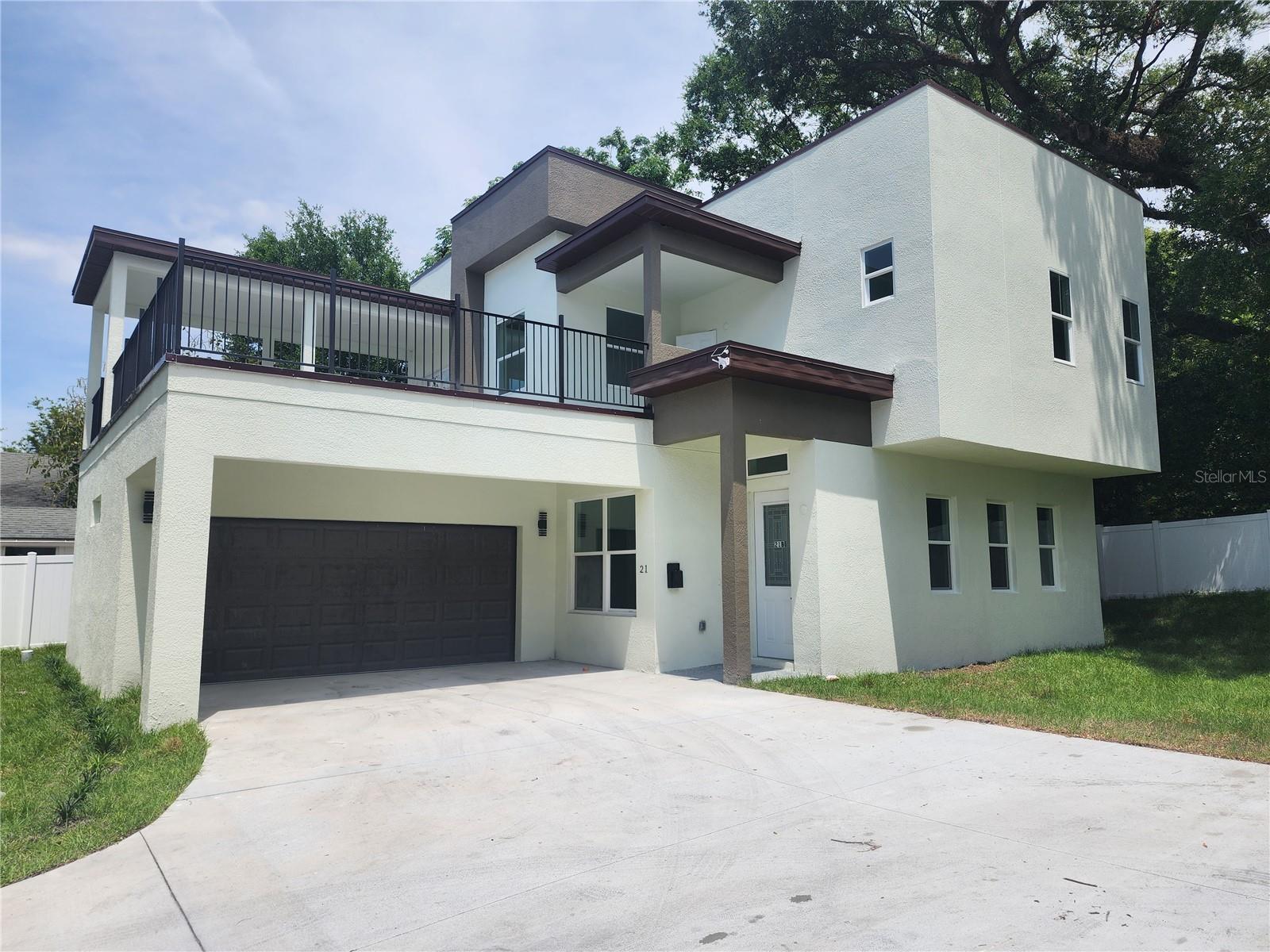 Image 2 of 69 For 21 N Hampton Avenue Lot 2