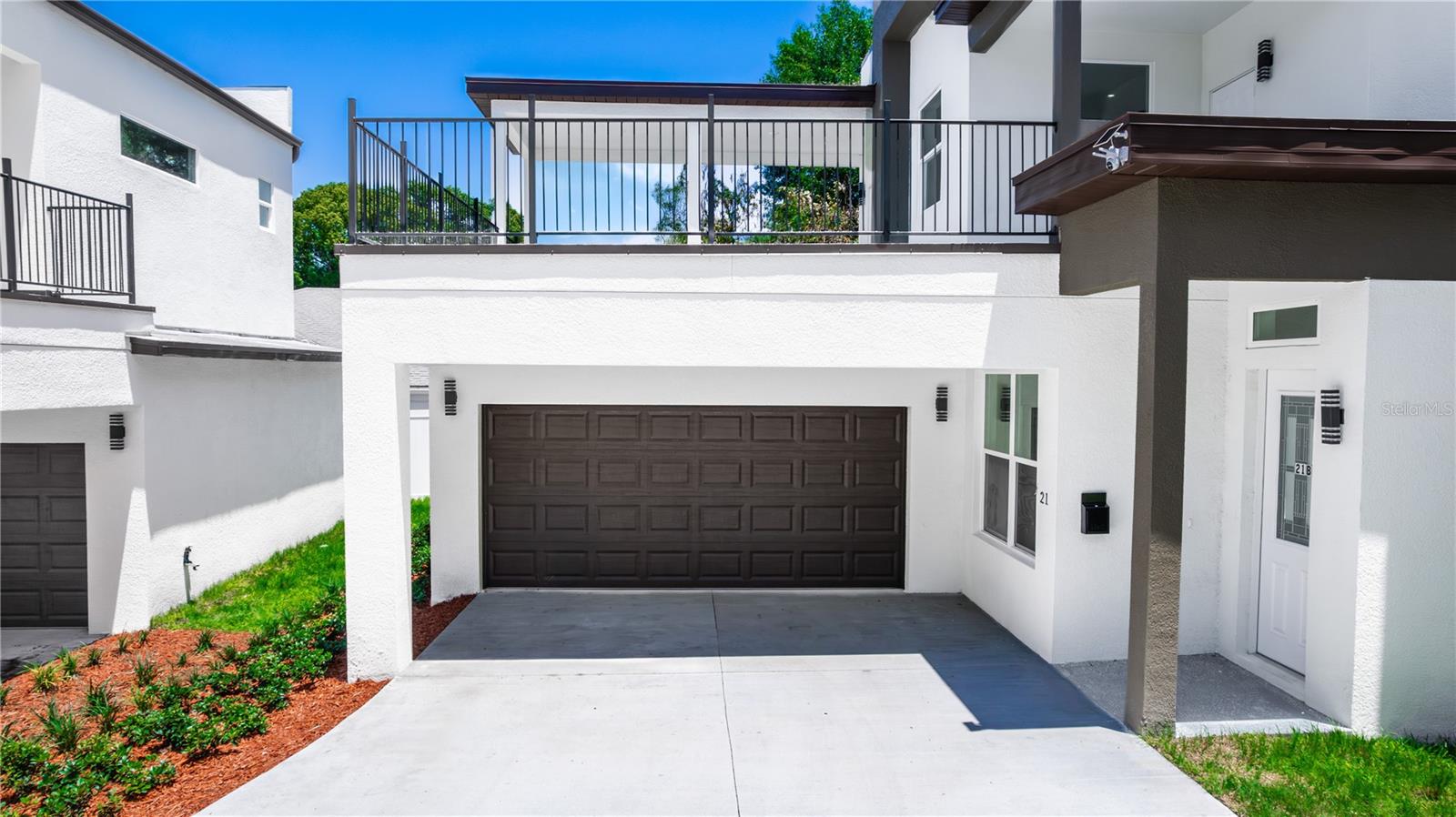 Image 3 of 69 For 21 N Hampton Avenue Lot 2