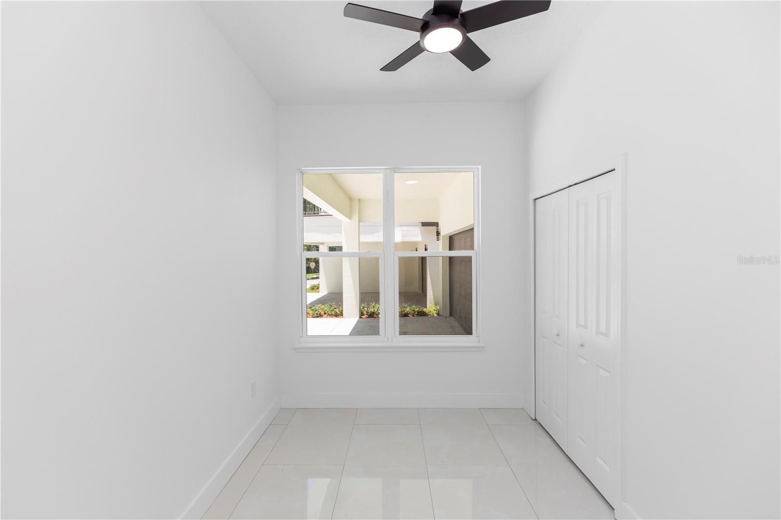 Image 31 of 69 For 21 N Hampton Avenue Lot 2