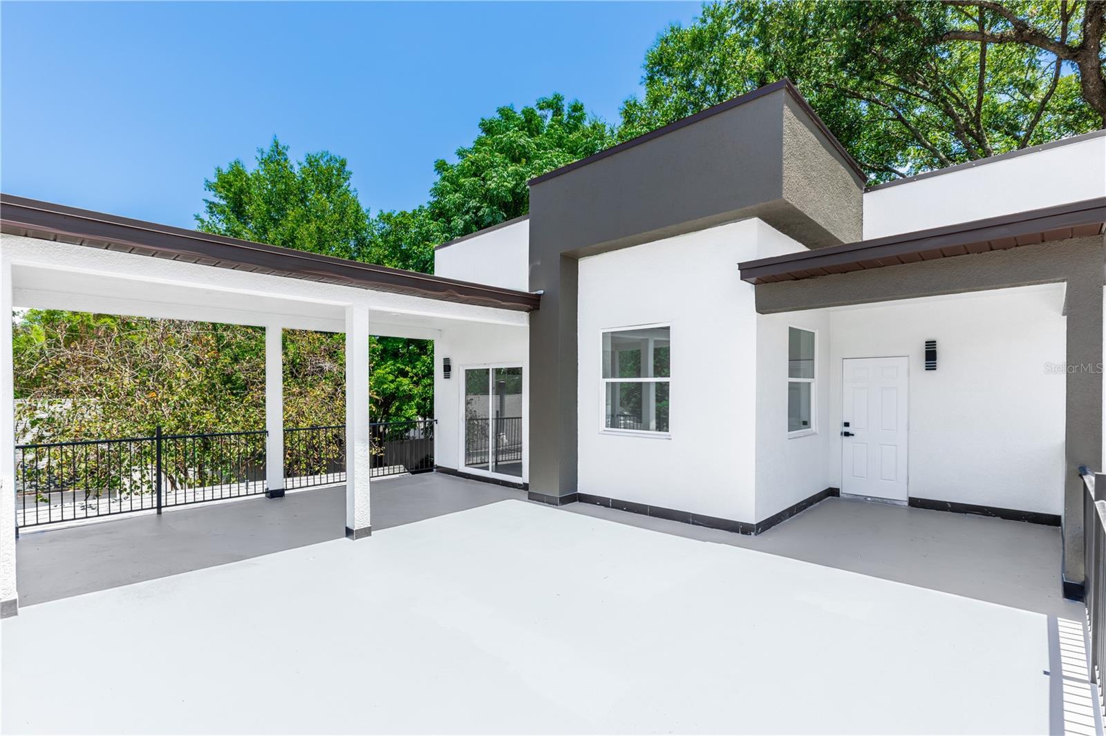 Image 57 of 69 For 21 N Hampton Avenue Lot 2