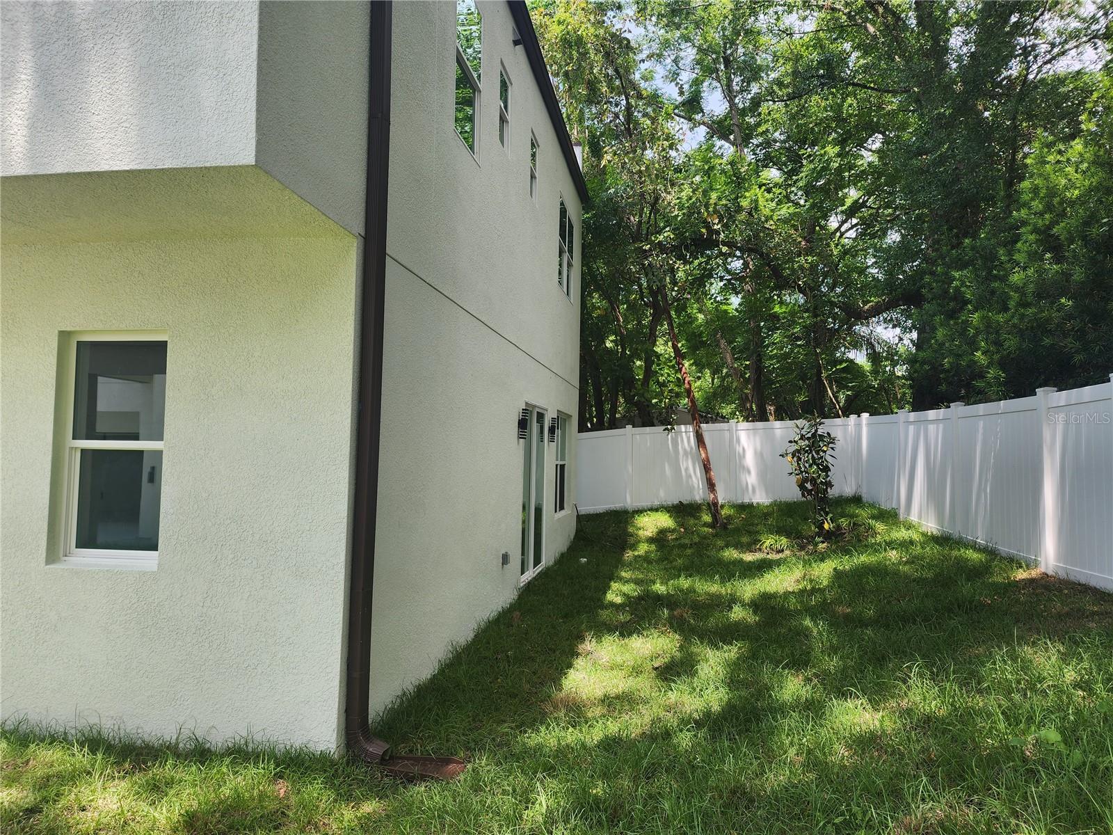 Image 62 of 69 For 21 N Hampton Avenue Lot 2