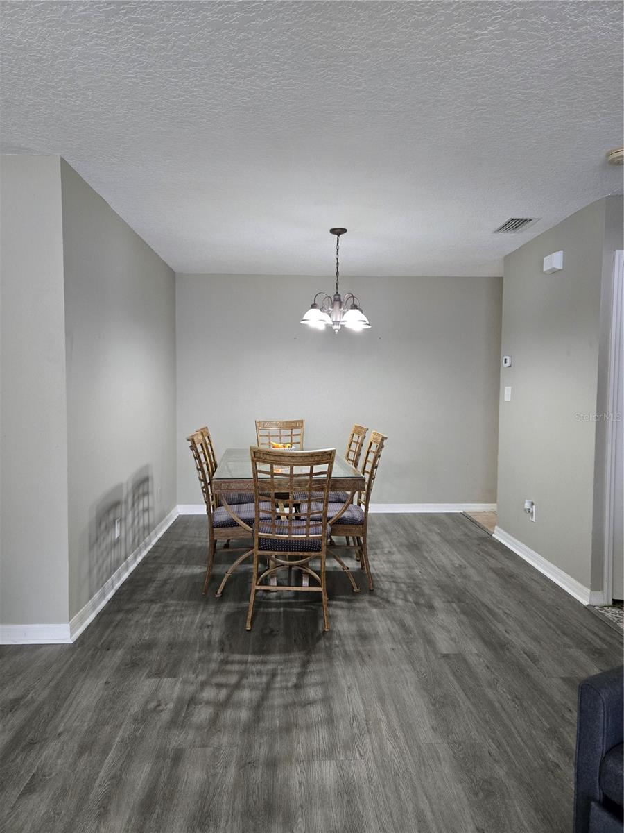 Image 3 of 9 For 4936 Tangerine Avenue 4936
