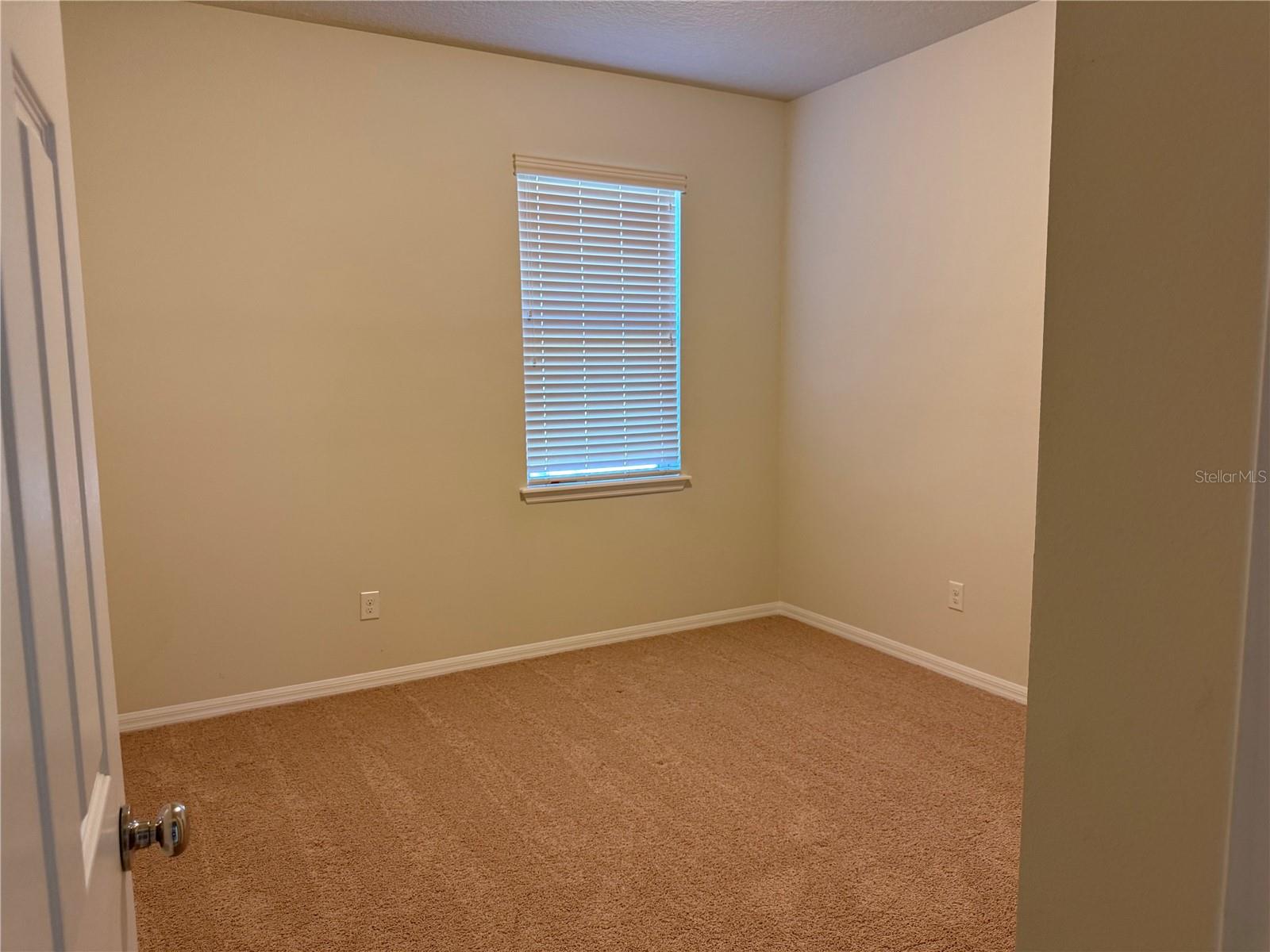 Image 15 of 28 For 8933 Hinsdale Heights Drive