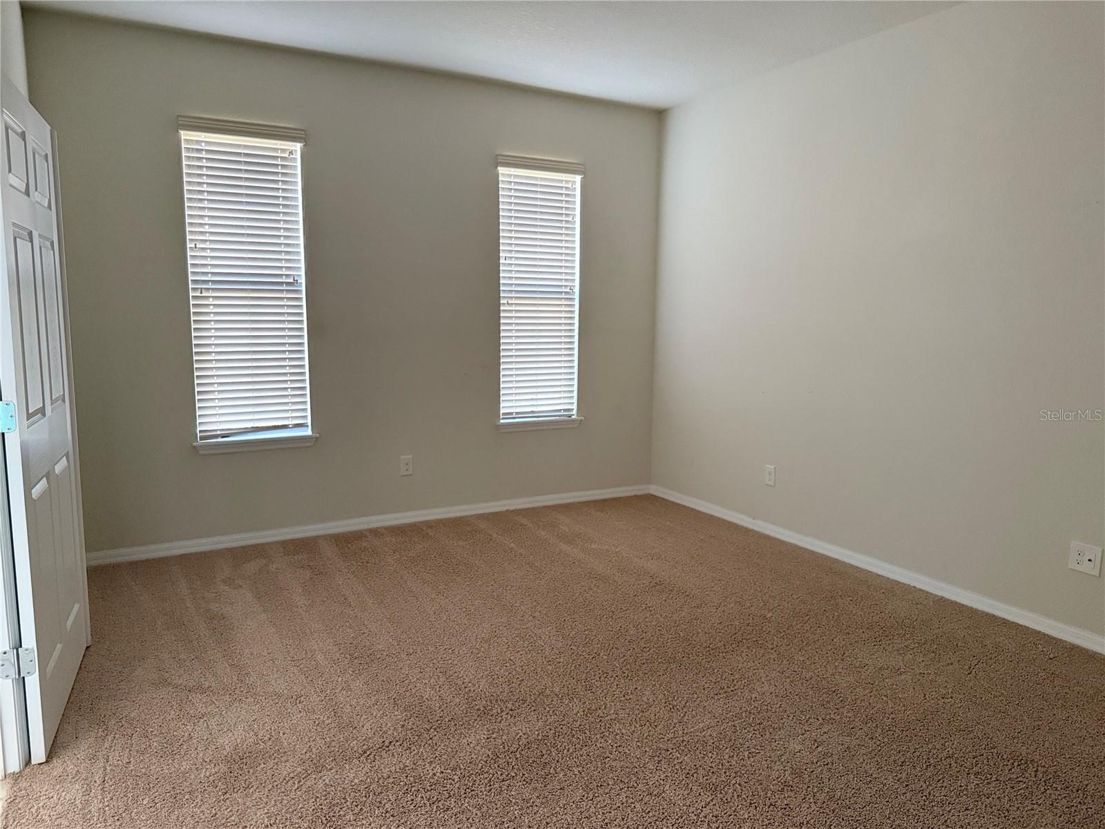 Image 4 of 28 For 8933 Hinsdale Heights Drive