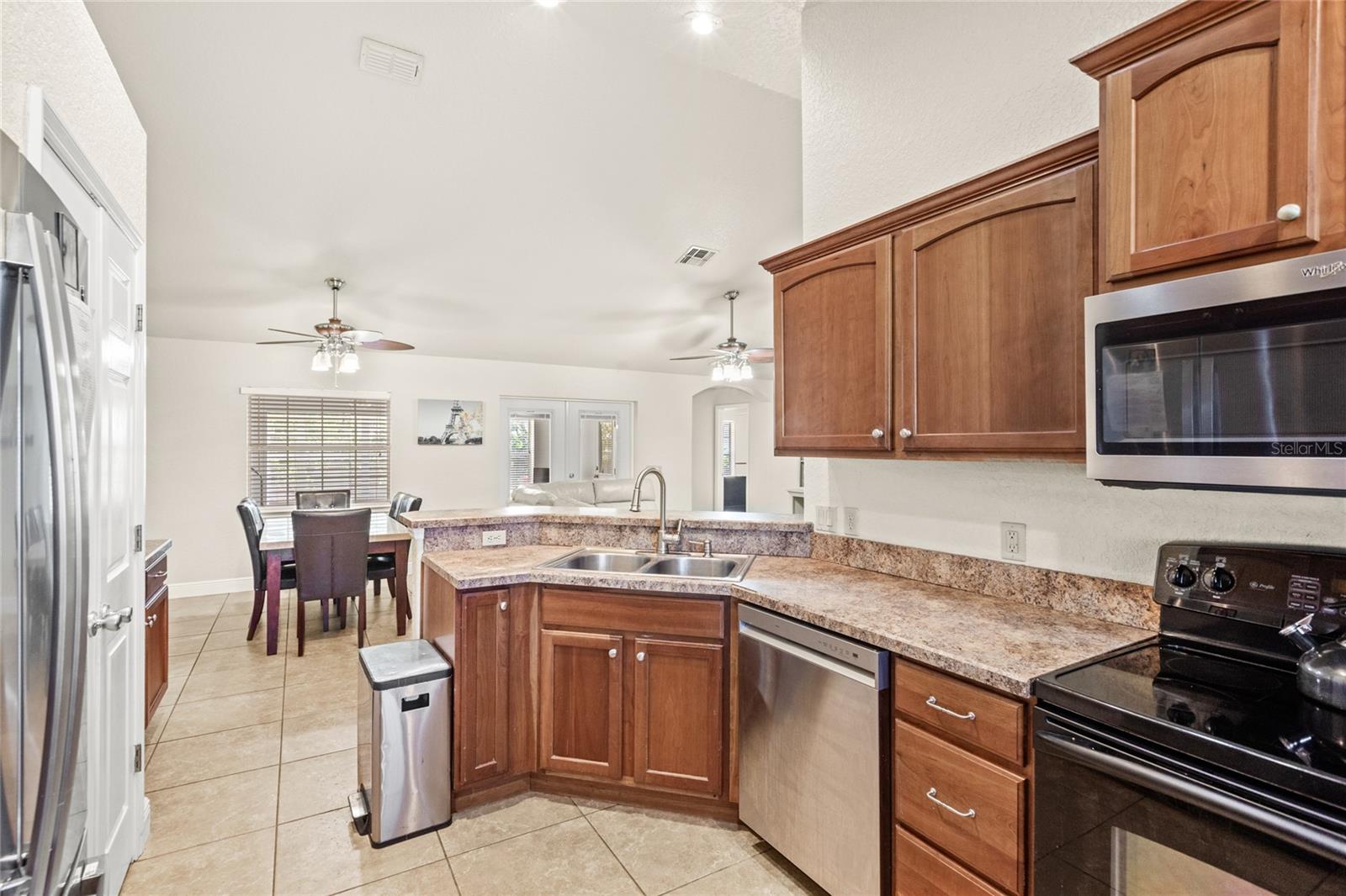 Image 10 of 42 For 1880 Lorraine Way