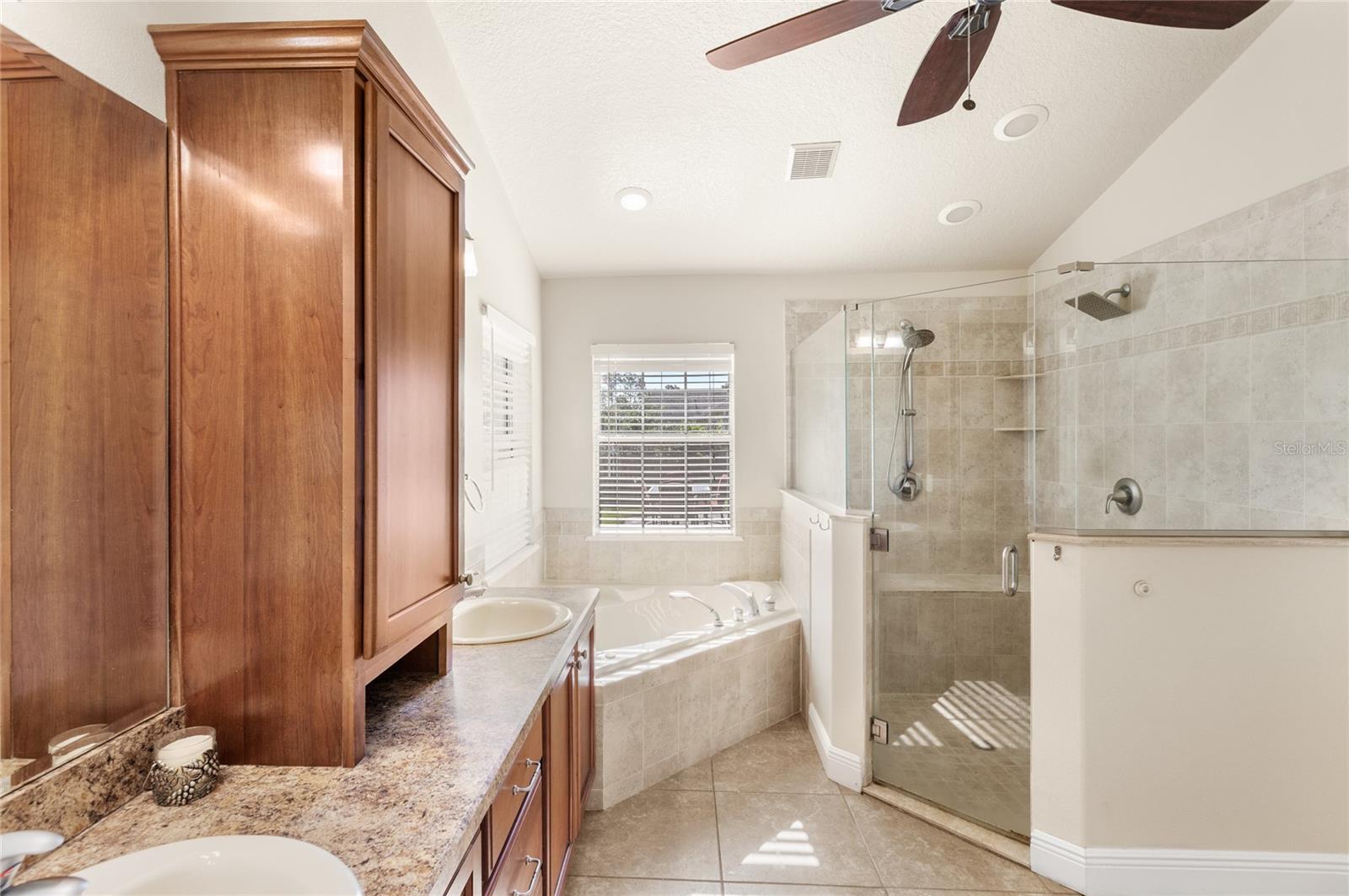 Image 20 of 42 For 1880 Lorraine Way