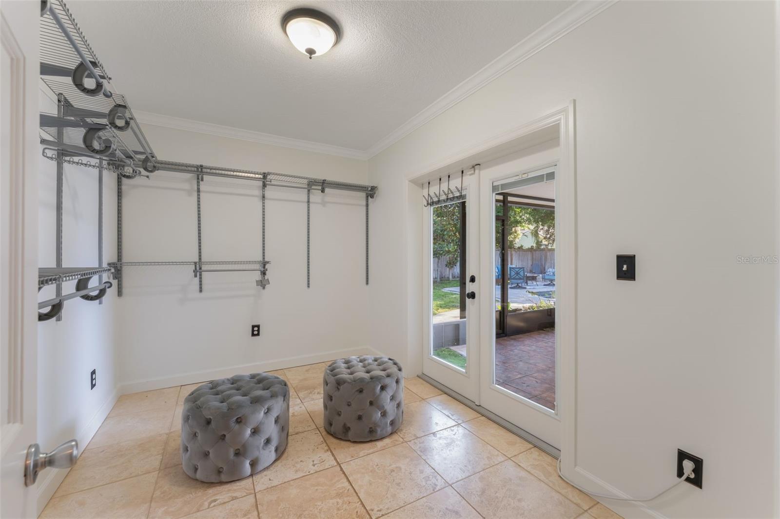 Image 26 of 41 For 927 Boardman Street