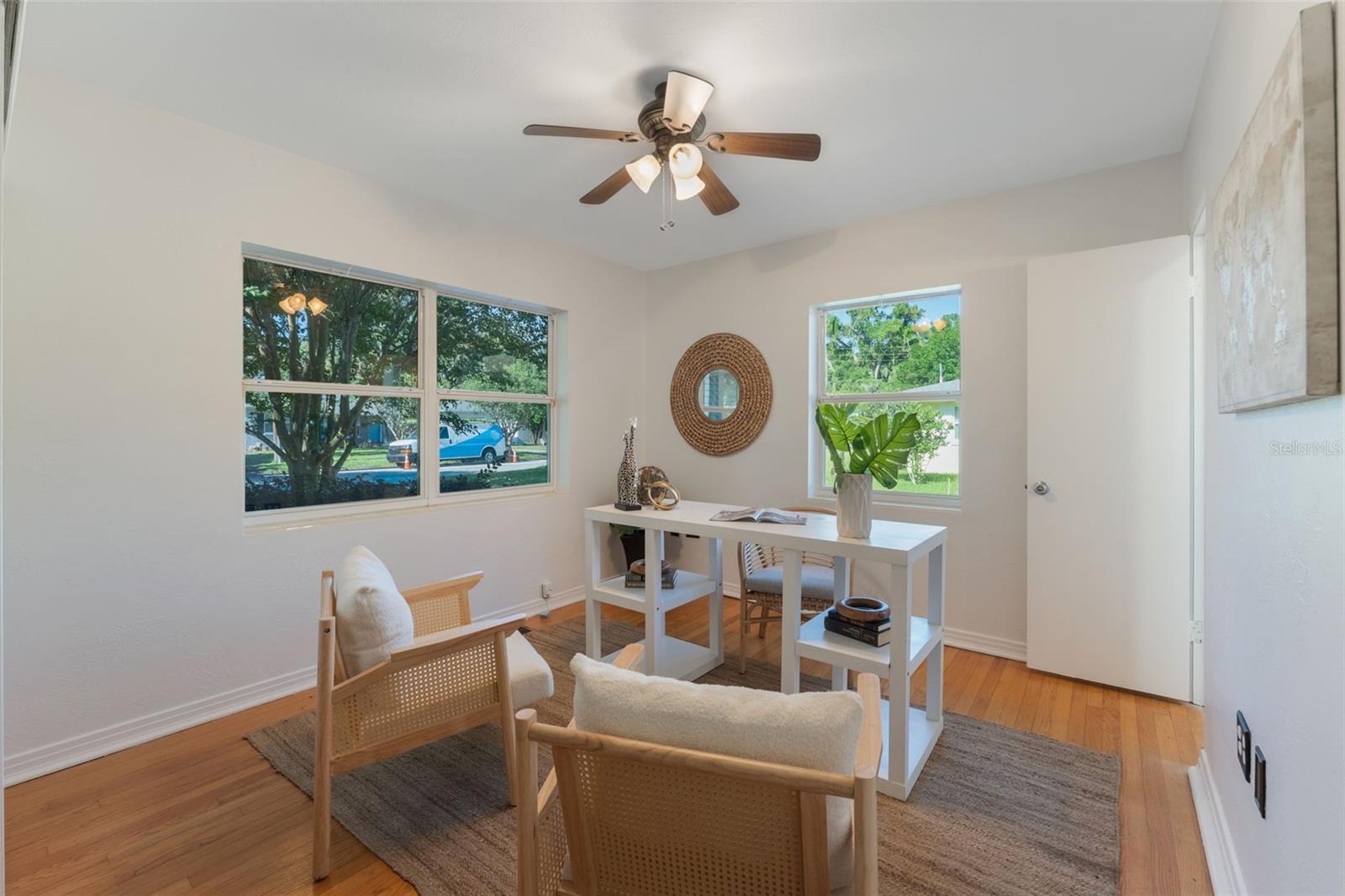 Image 5 of 41 For 927 Boardman Street