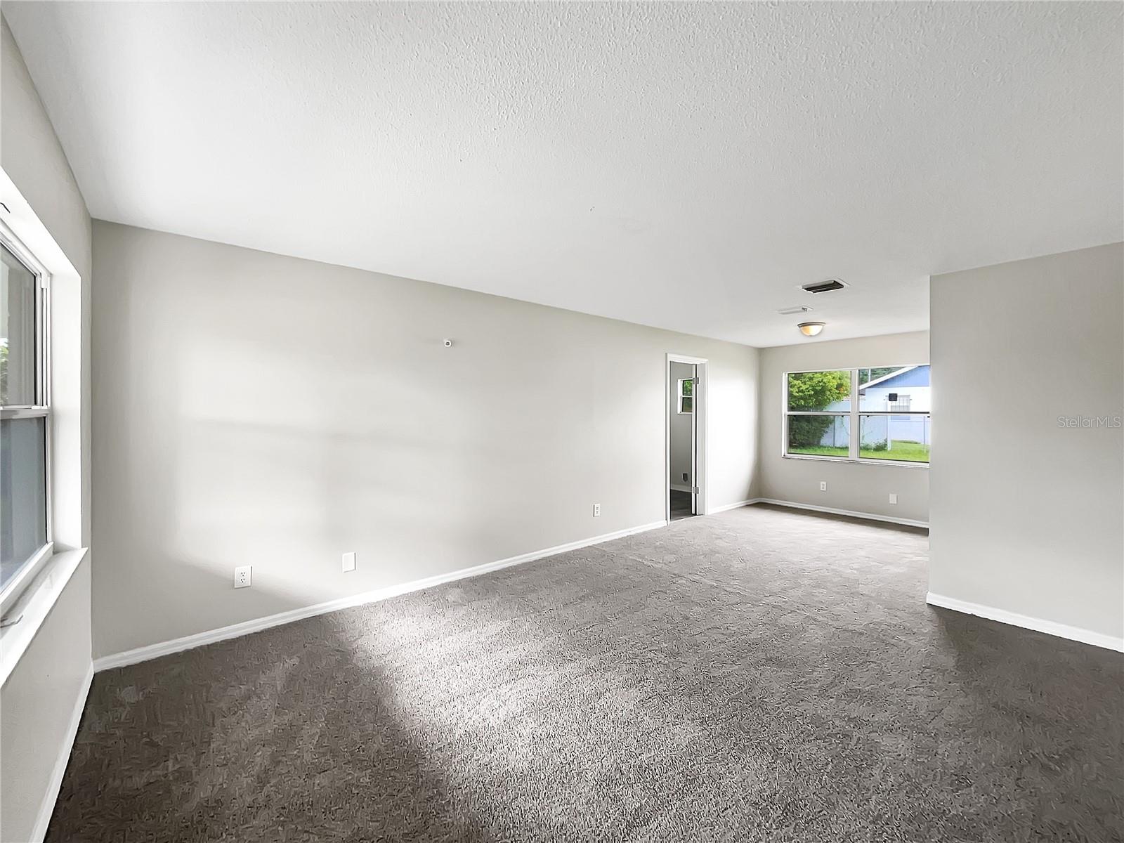 Image 10 of 22 For 1623 Crestlawn Avenue