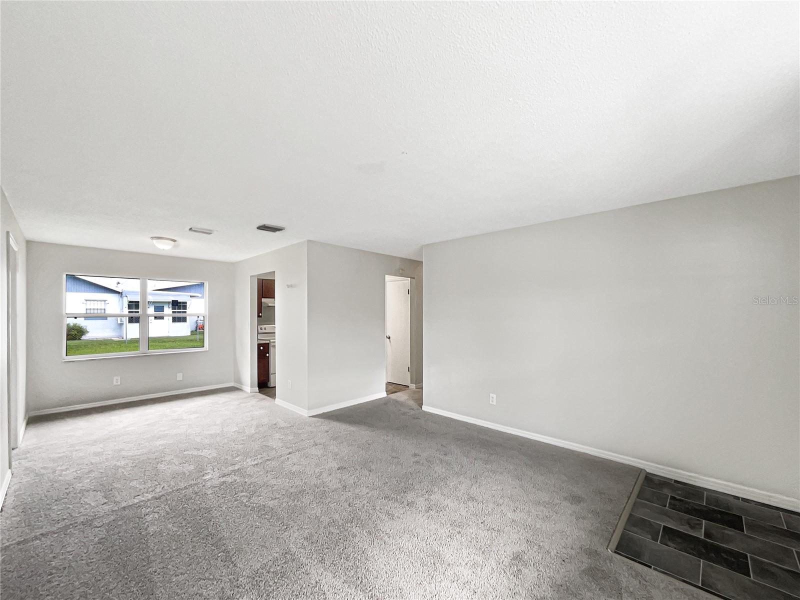 Image 11 of 22 For 1623 Crestlawn Avenue