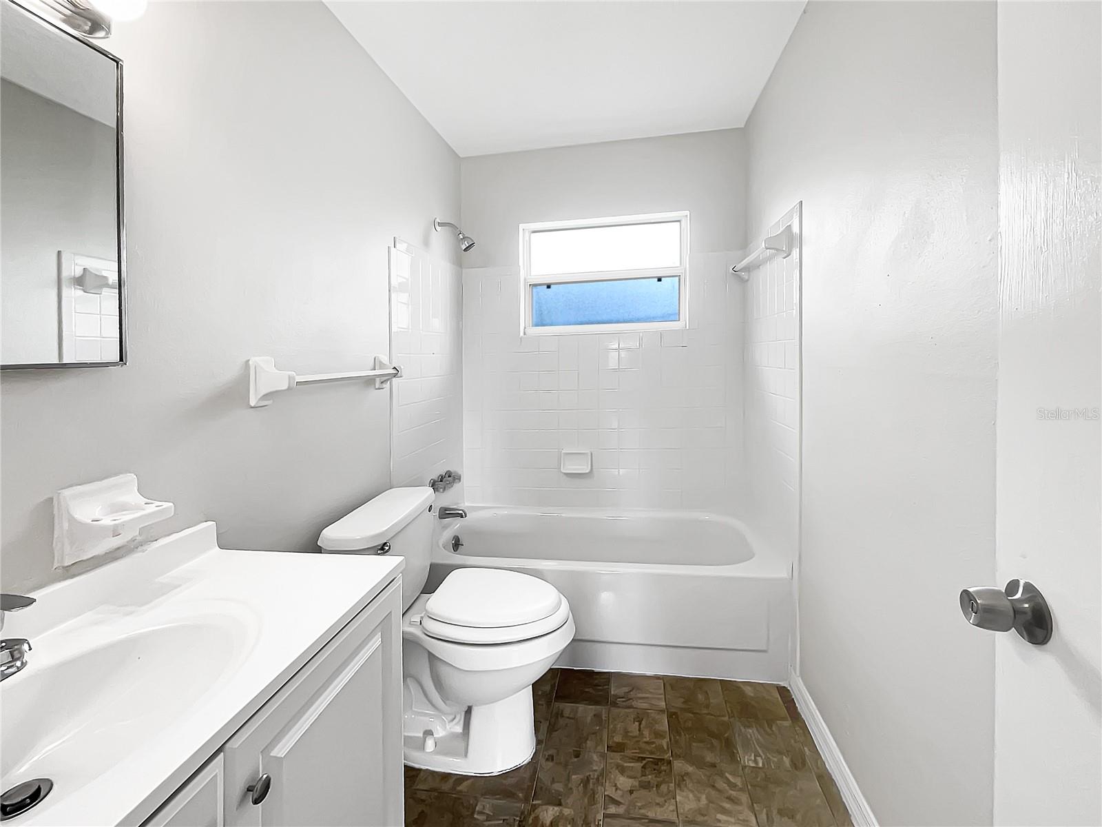 Image 16 of 22 For 1623 Crestlawn Avenue