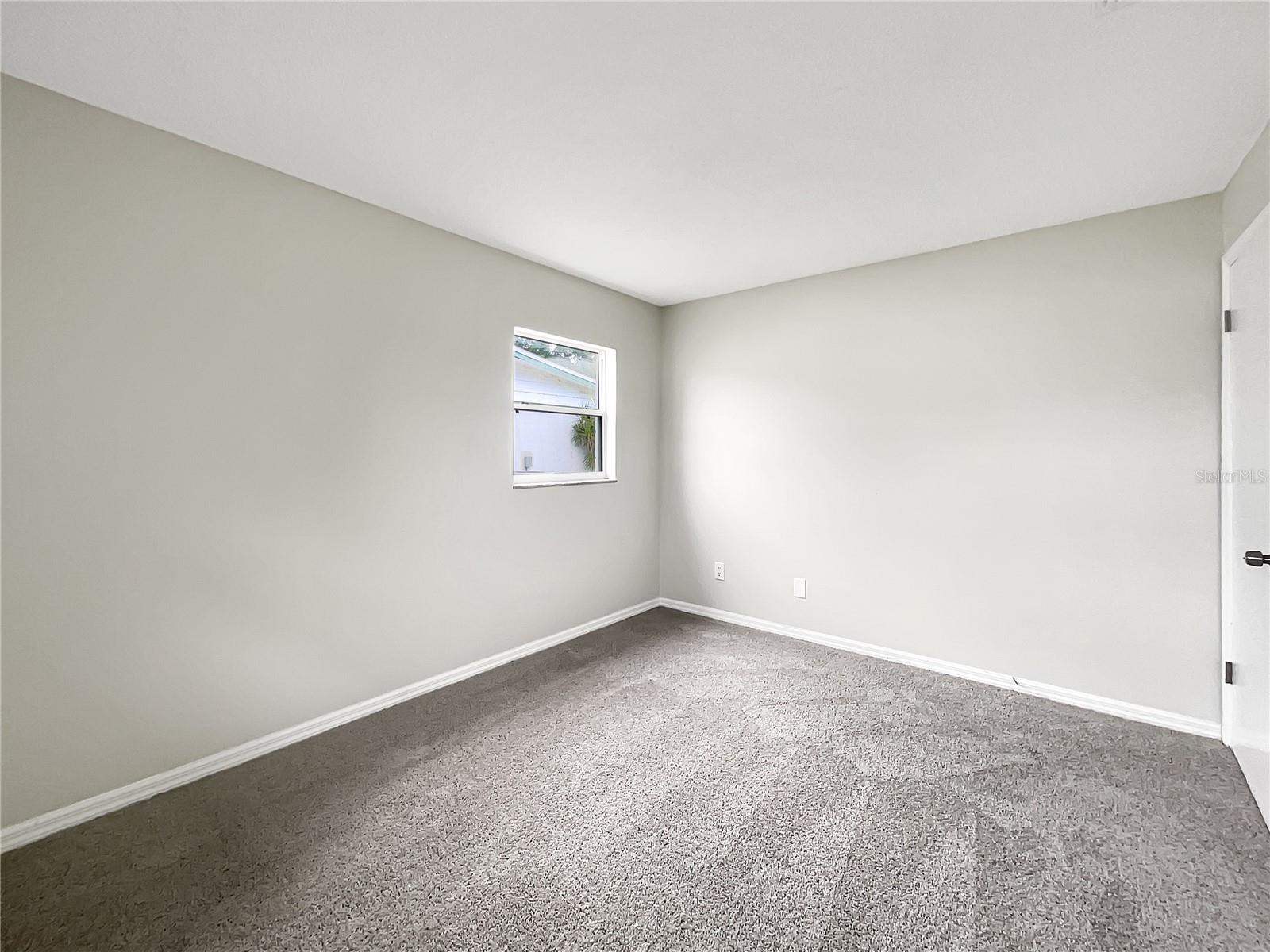 Image 17 of 22 For 1623 Crestlawn Avenue