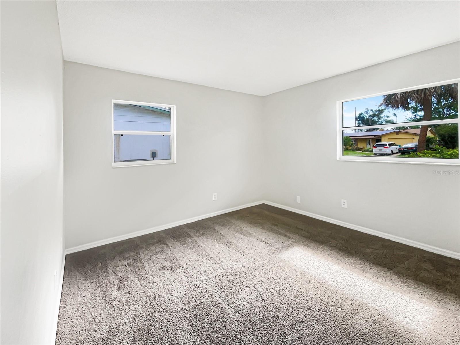 Image 18 of 22 For 1623 Crestlawn Avenue