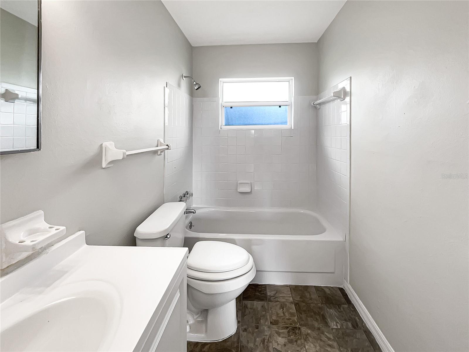 Image 7 of 22 For 1623 Crestlawn Avenue