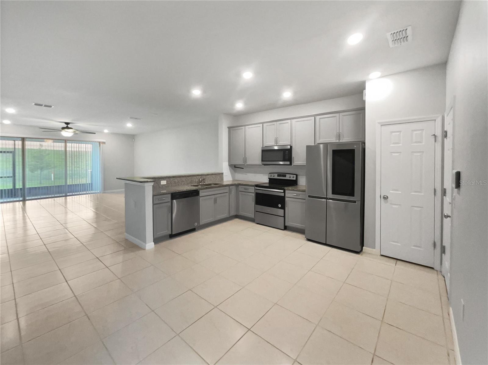 Image 13 of 31 For 3737 Plainview Drive