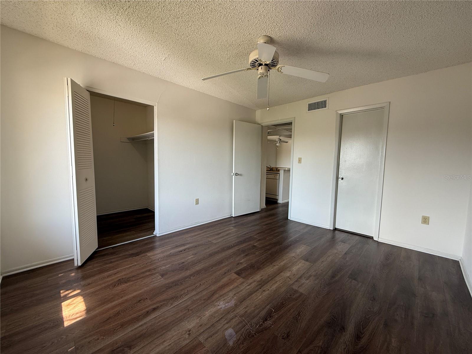 Image 7 of 25 For 592 Orange Drive 142