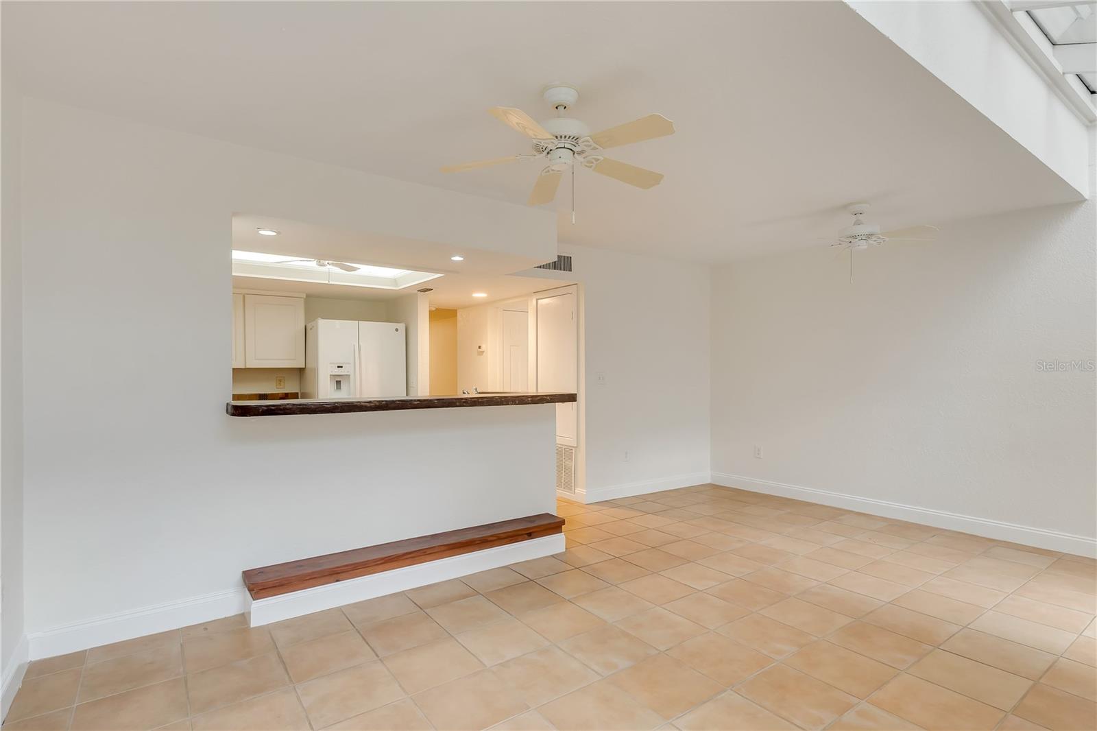 Image 10 of 22 For 1122 Washington Avenue 7