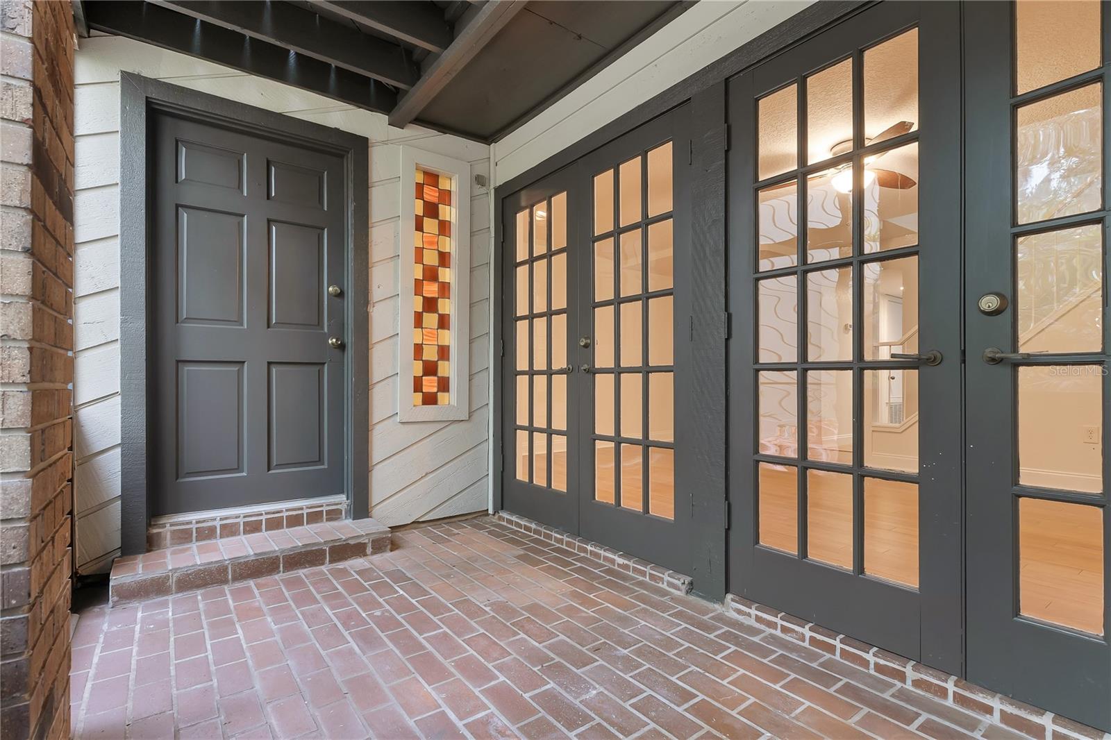 Image 3 of 22 For 1122 Washington Avenue 7